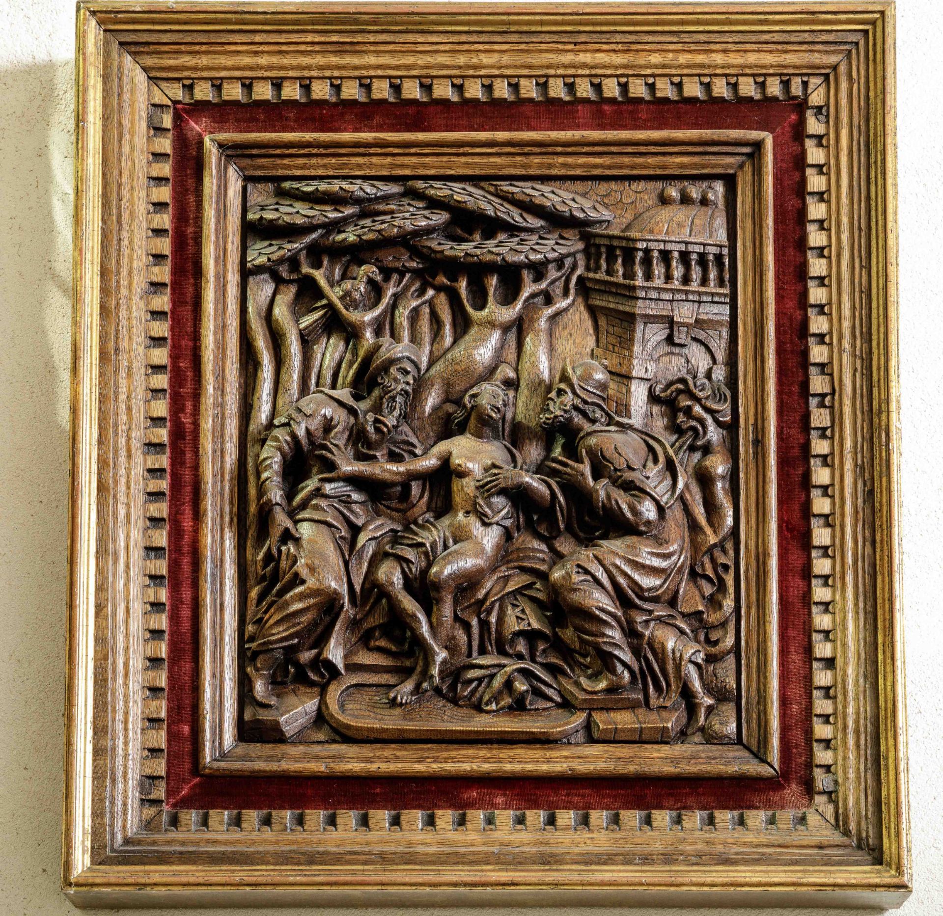 Suite de 4 panneaux de bois de chêne sculptés en relief de scènes de l'ancien testament Les - Image 22 of 23