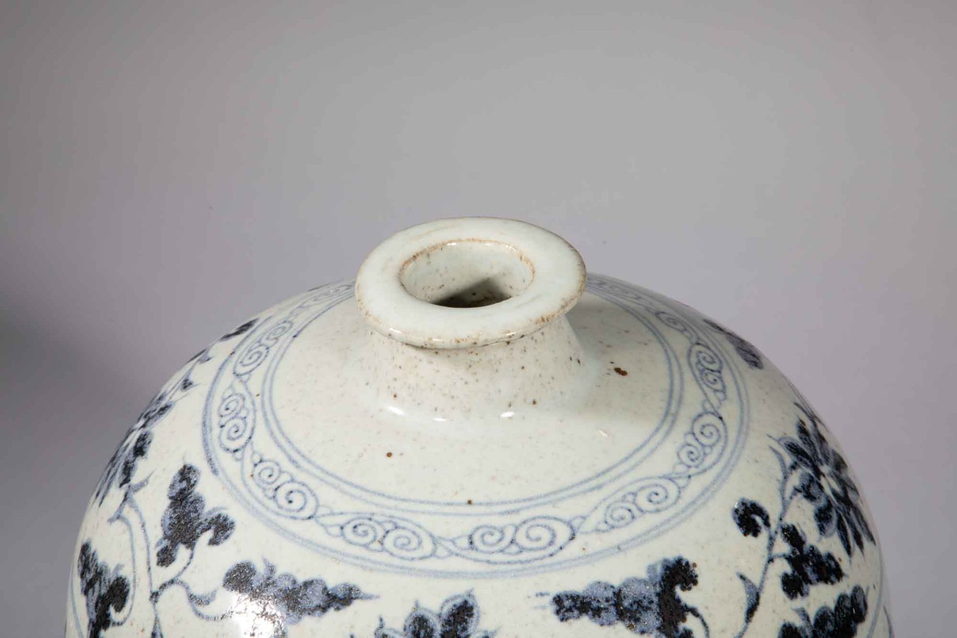 Vase de forme «  Meiping » à large corps partant d’un épaulement arrondi robuste, descendant - Bild 5 aus 6