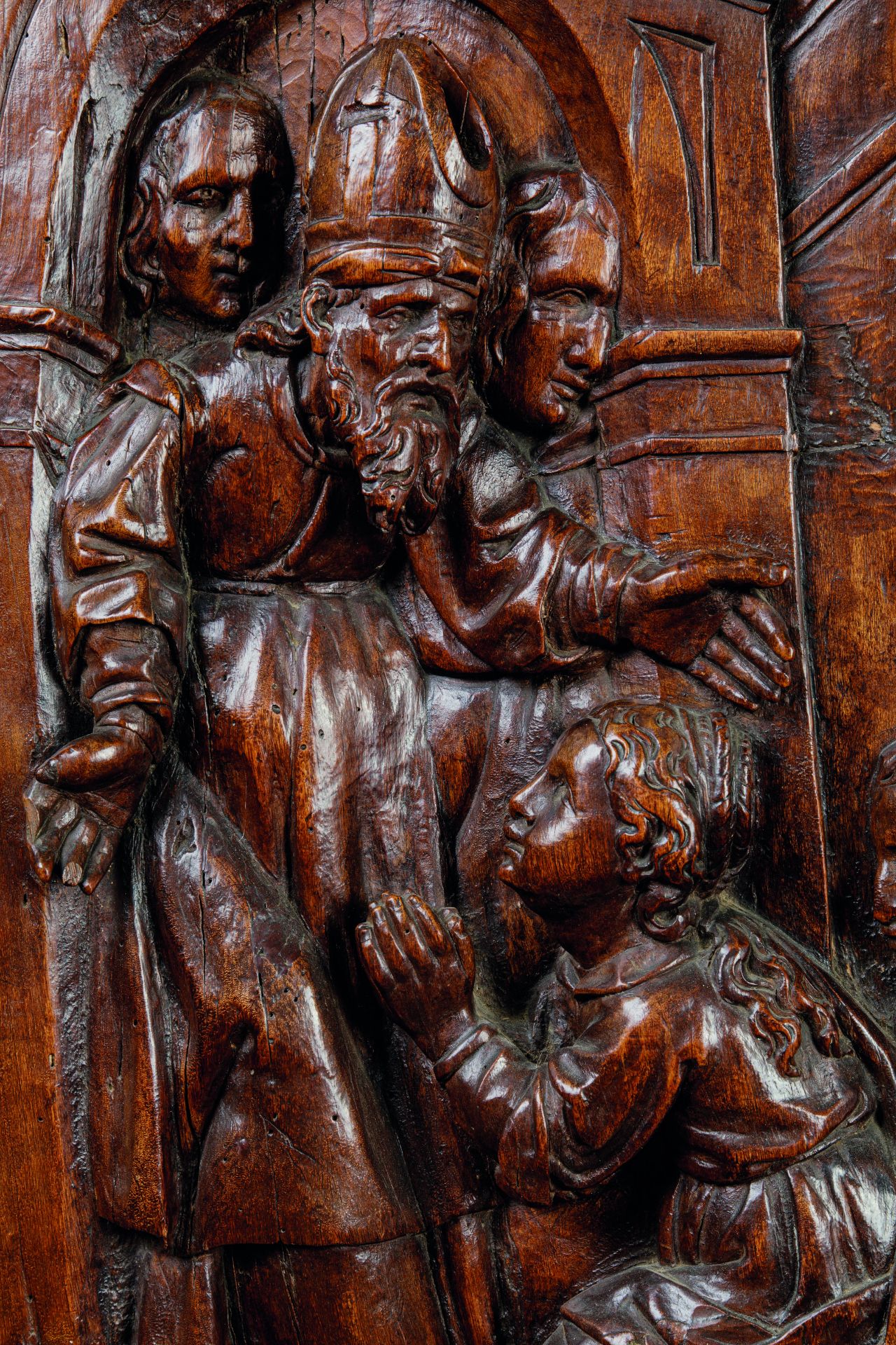 La comparution, panneau de bois de noyer sculpté 17 eme siècle 72x115x5cm - Image 6 of 6