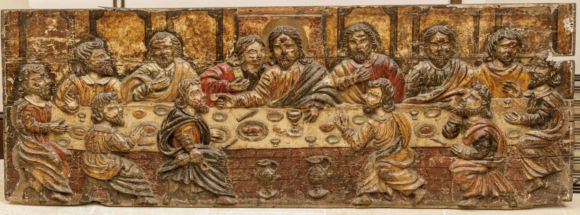 Bas relief sculpté illustrant la Cène le christ et les douze apôtres Bois polychrome 16 eme siècle - Bild 9 aus 12