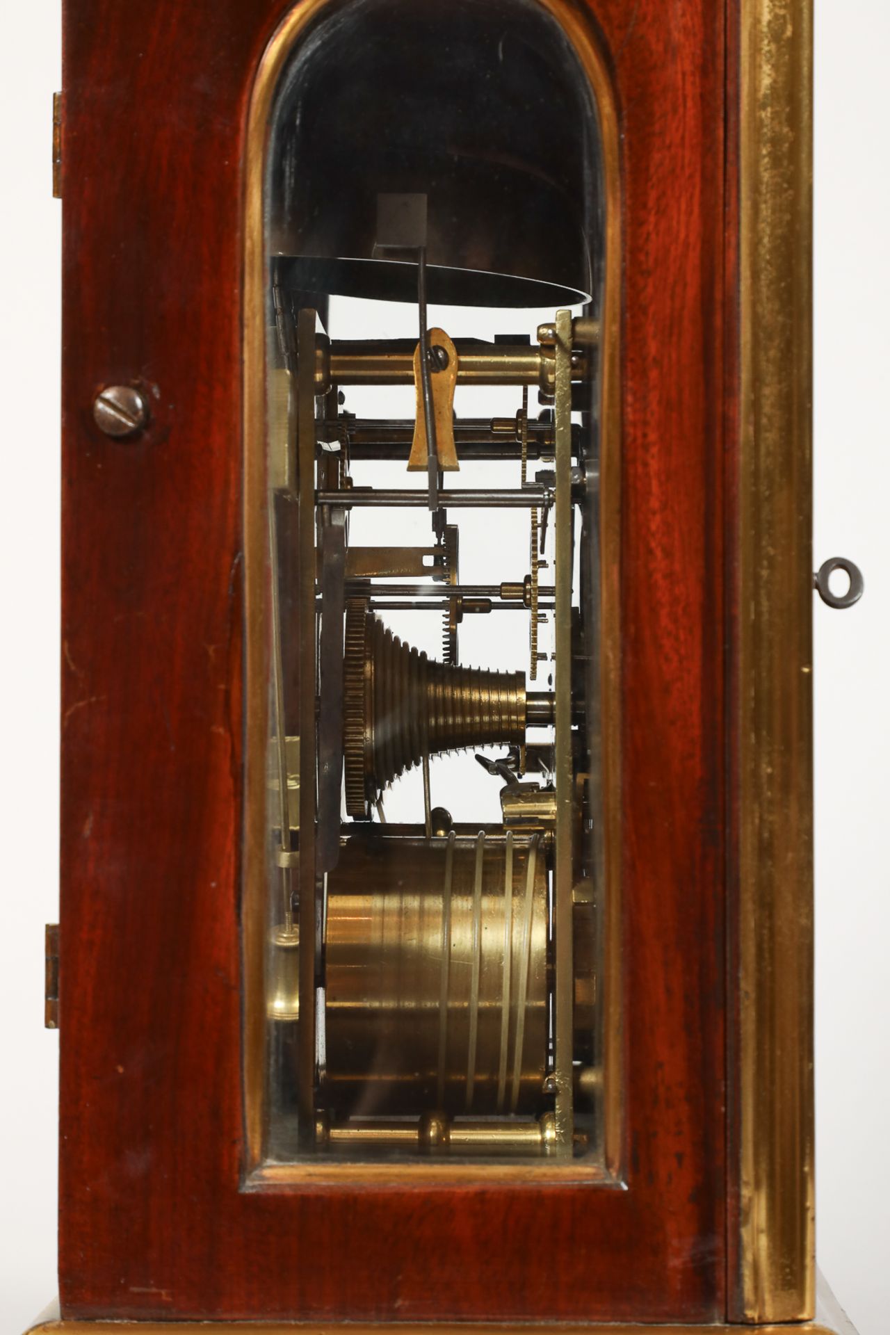 Pendule de cheminée à mouvement de fusée semaine, avec double train, dans un boîtier en acajou à - Bild 7 aus 8