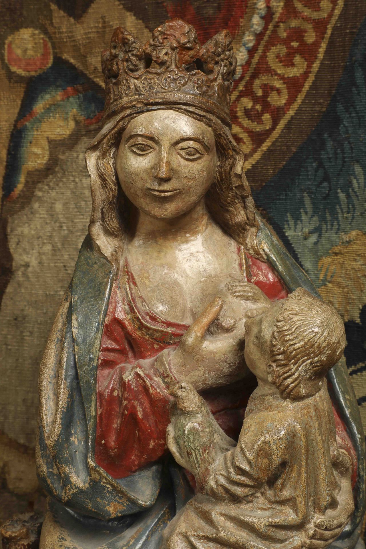 Vierge à l'enfant allaitant Pierre polychrome 15 ème siècle Ht 55cm x l 28cm - Bild 2 aus 5