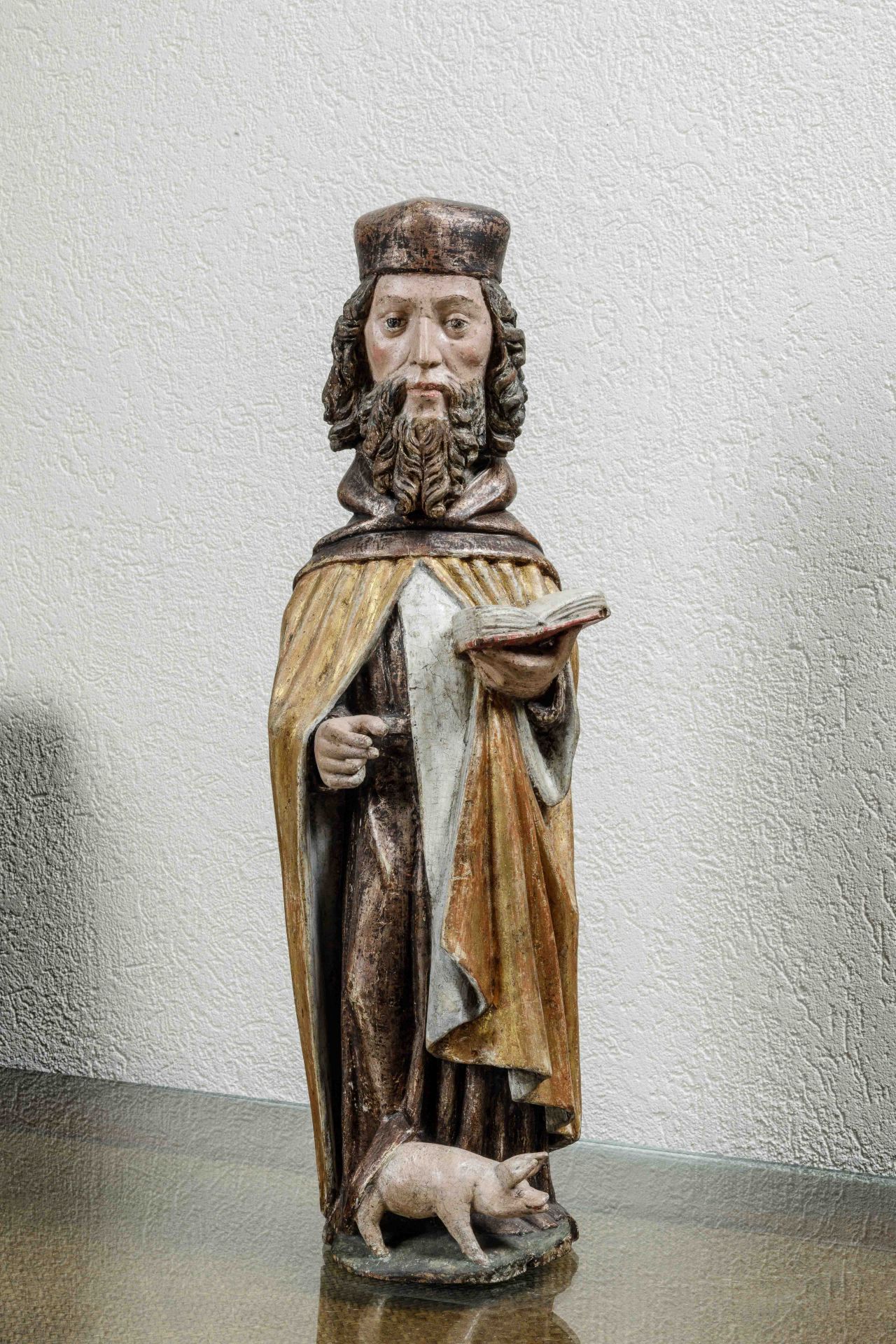 Saint Antoine barbu, aux longs cheveux bruns bouclés, portant un manteau doré sur une robe fluide - Bild 2 aus 9