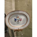 CHINESE GEORGIAN STYLE FAMILLE ROSE OVAL DISH, C 1800, 29CM WIDE