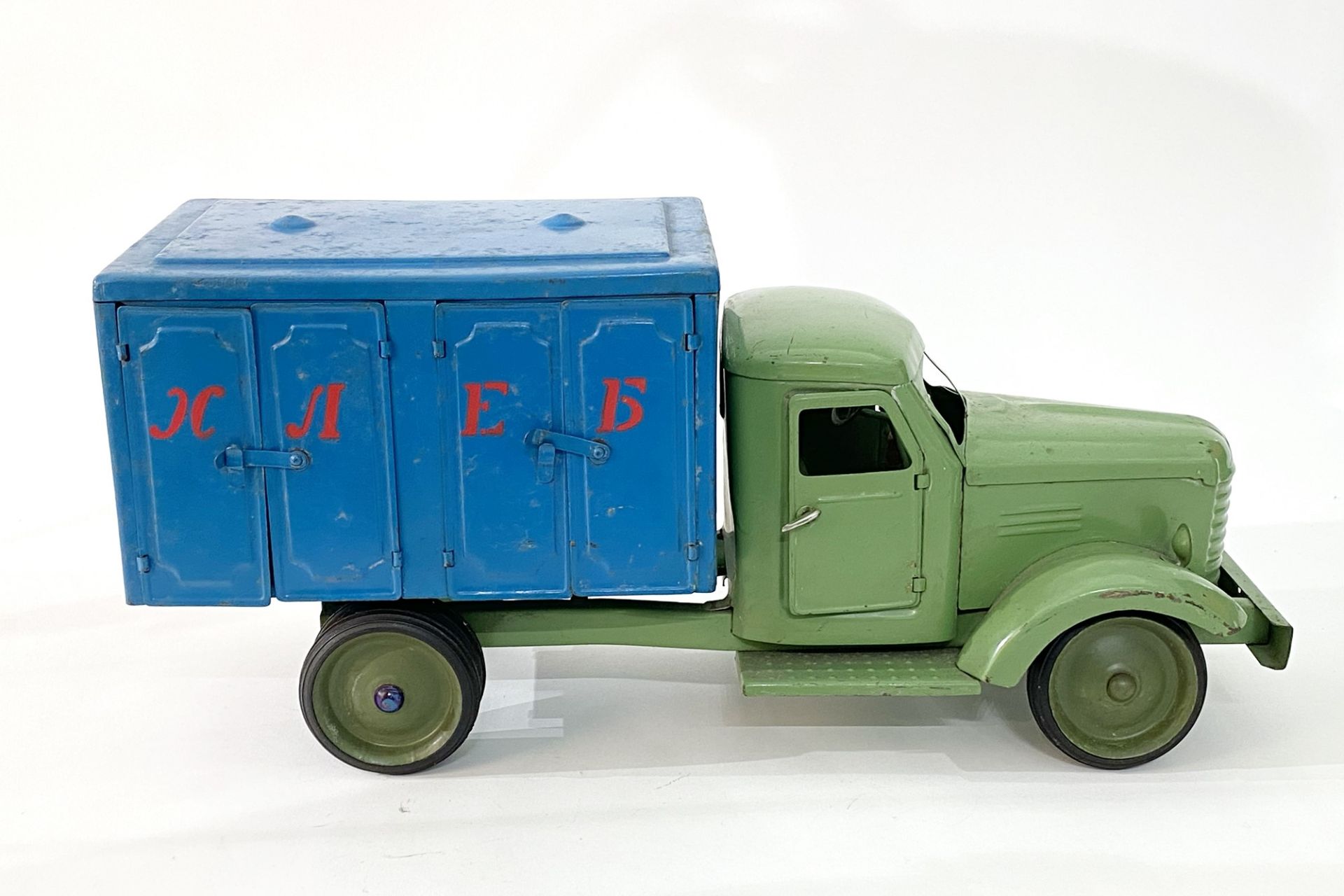 Large enclosed truck, 1966 - Image 2 of 3