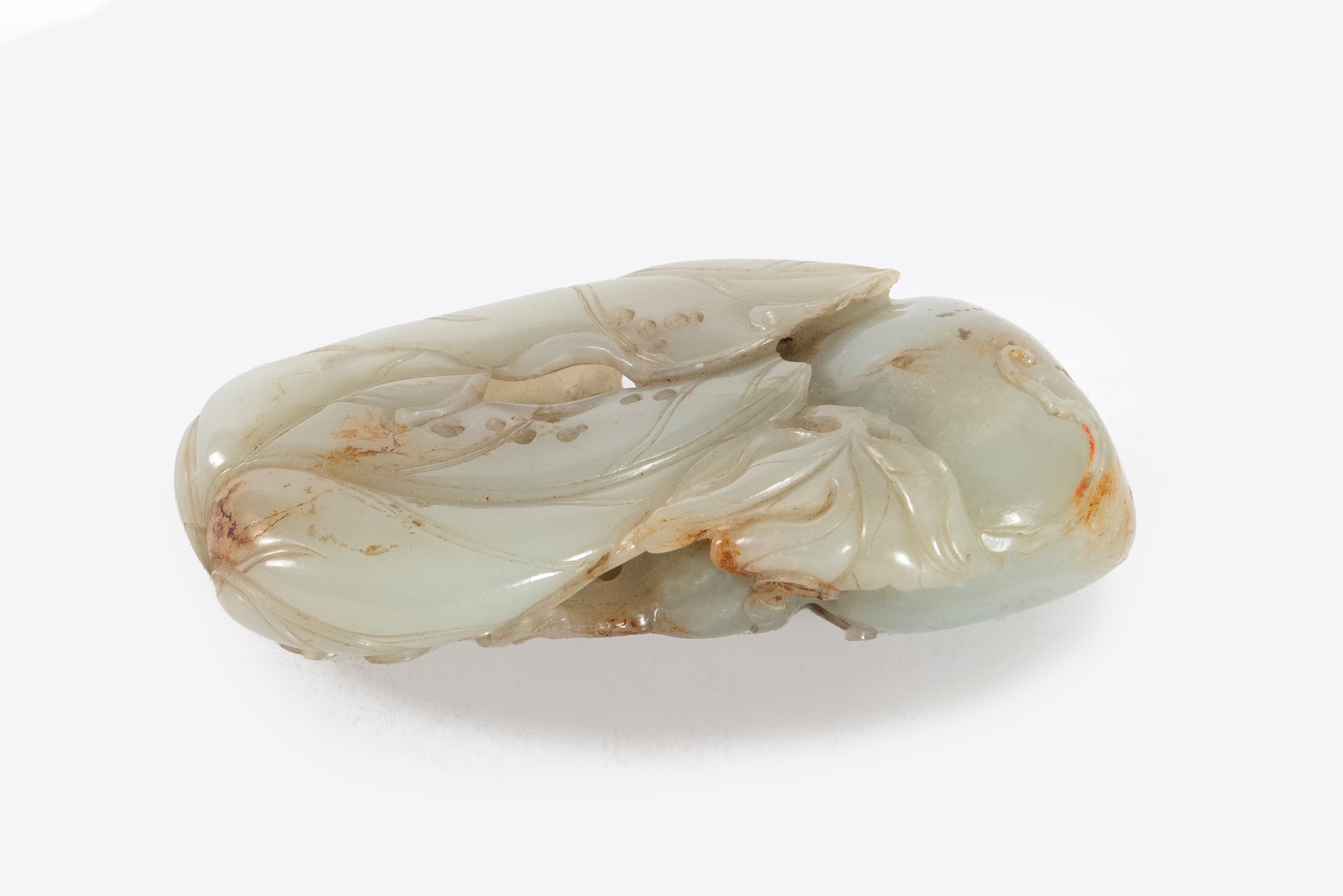 Celadon jade sculpture depicting a double pumpkin and leaves, China, Qing dynasty, 18th century - Image 5 of 5