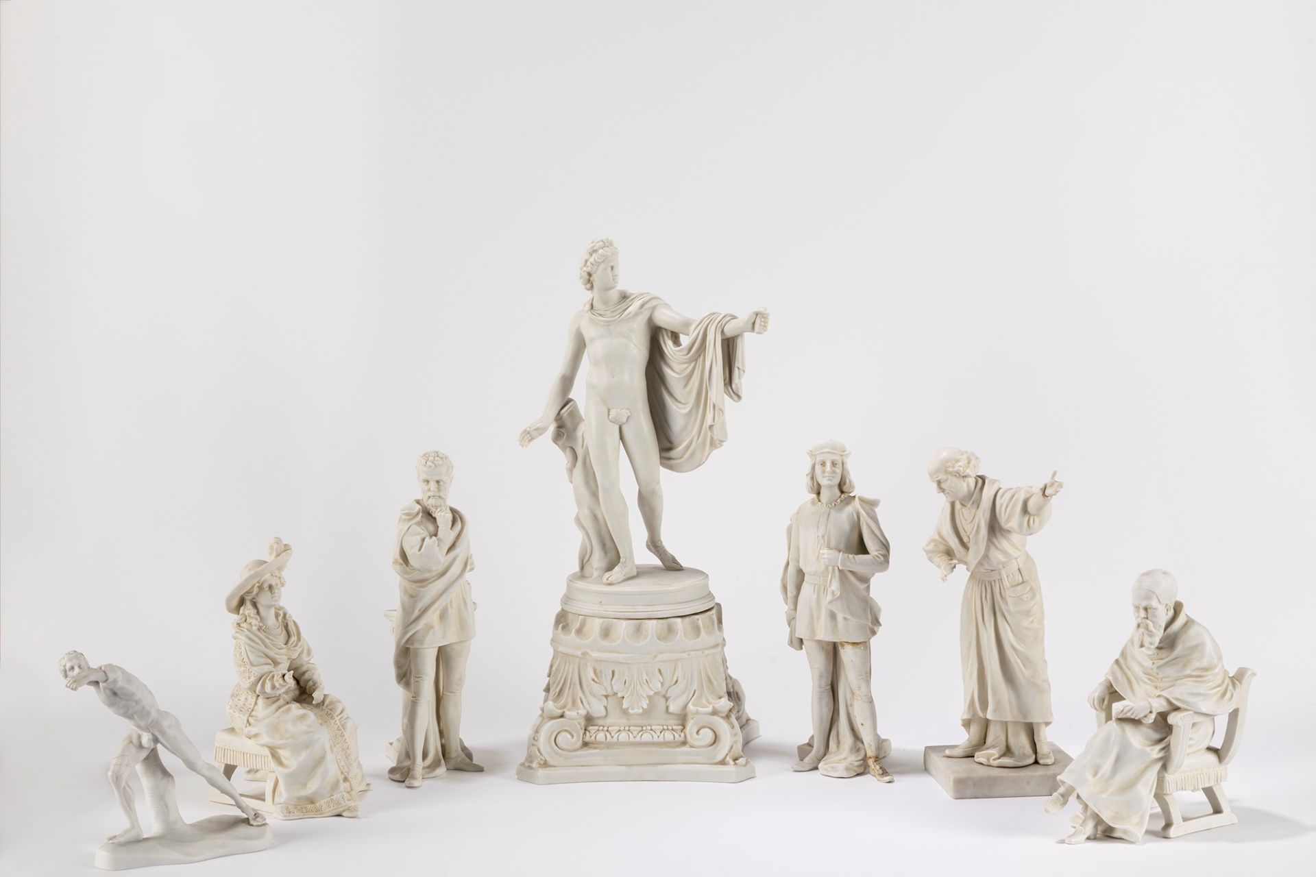 Lot consisting of seven small sculptures from ancient models, in biscuit, 19th-20th centuries