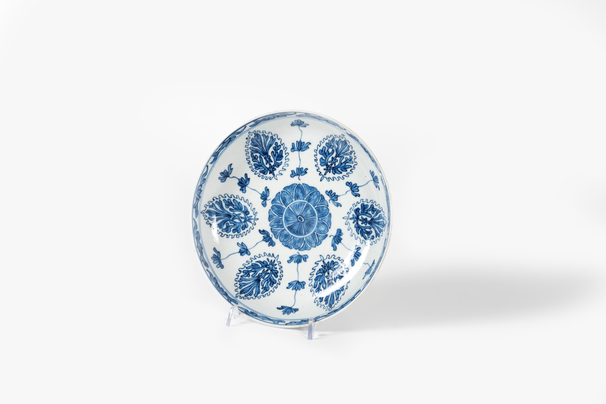 Blue and white porcelain plate, China, Qing dynasty, Kangxi period