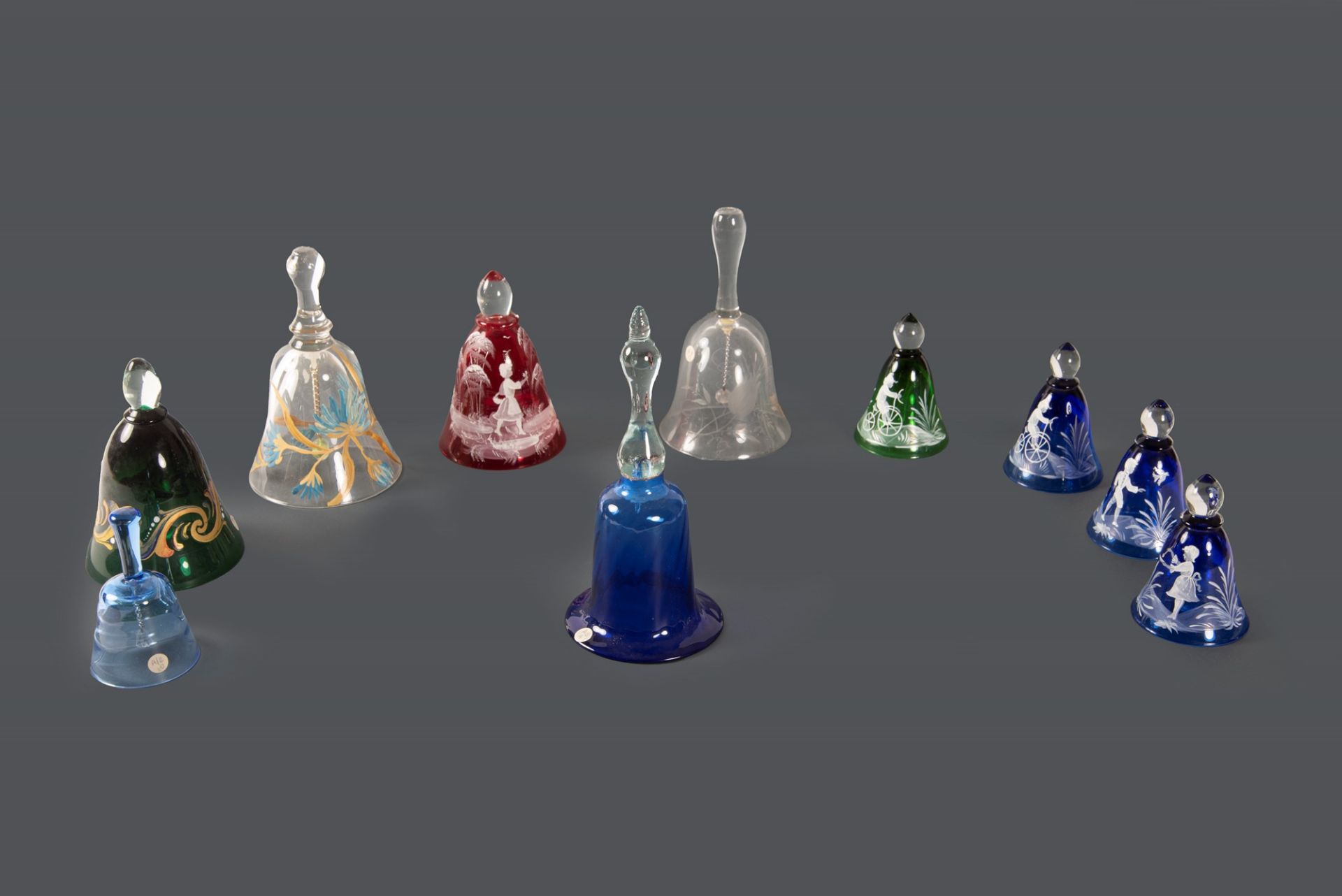 Lot consisting of ten Murano glass bells, 20th century - Image 2 of 2