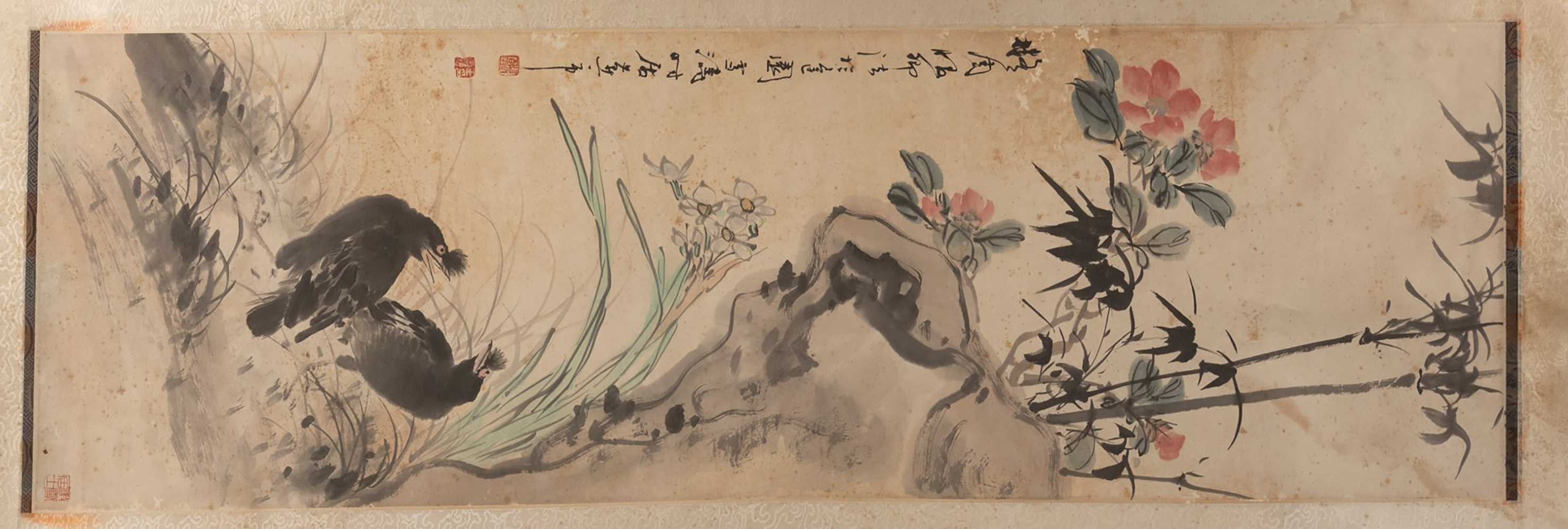 Lot consisting of a scroll and a print on fabric, China 20th century