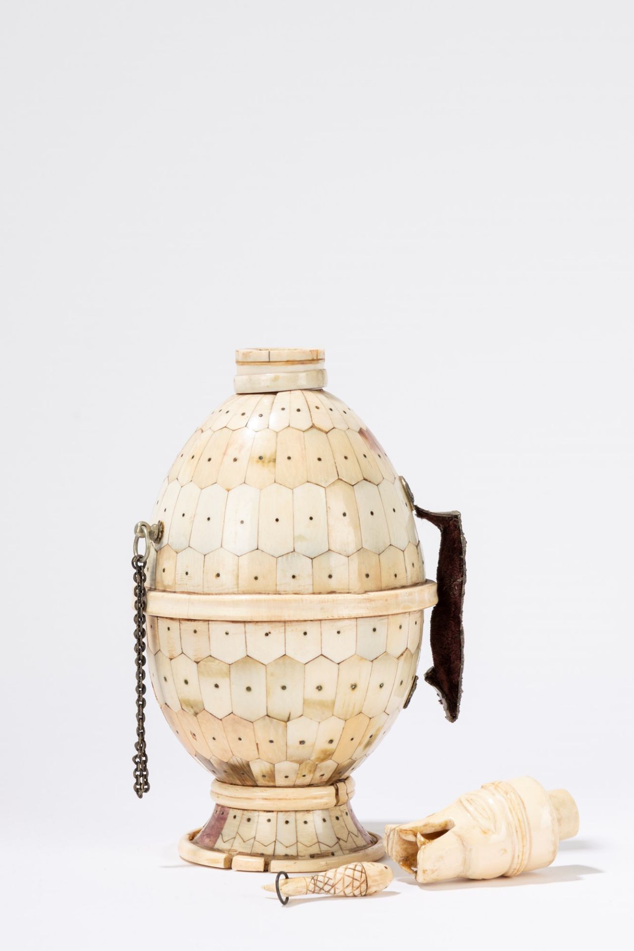 An indian egg shape bone flask. 19th century - Image 2 of 2