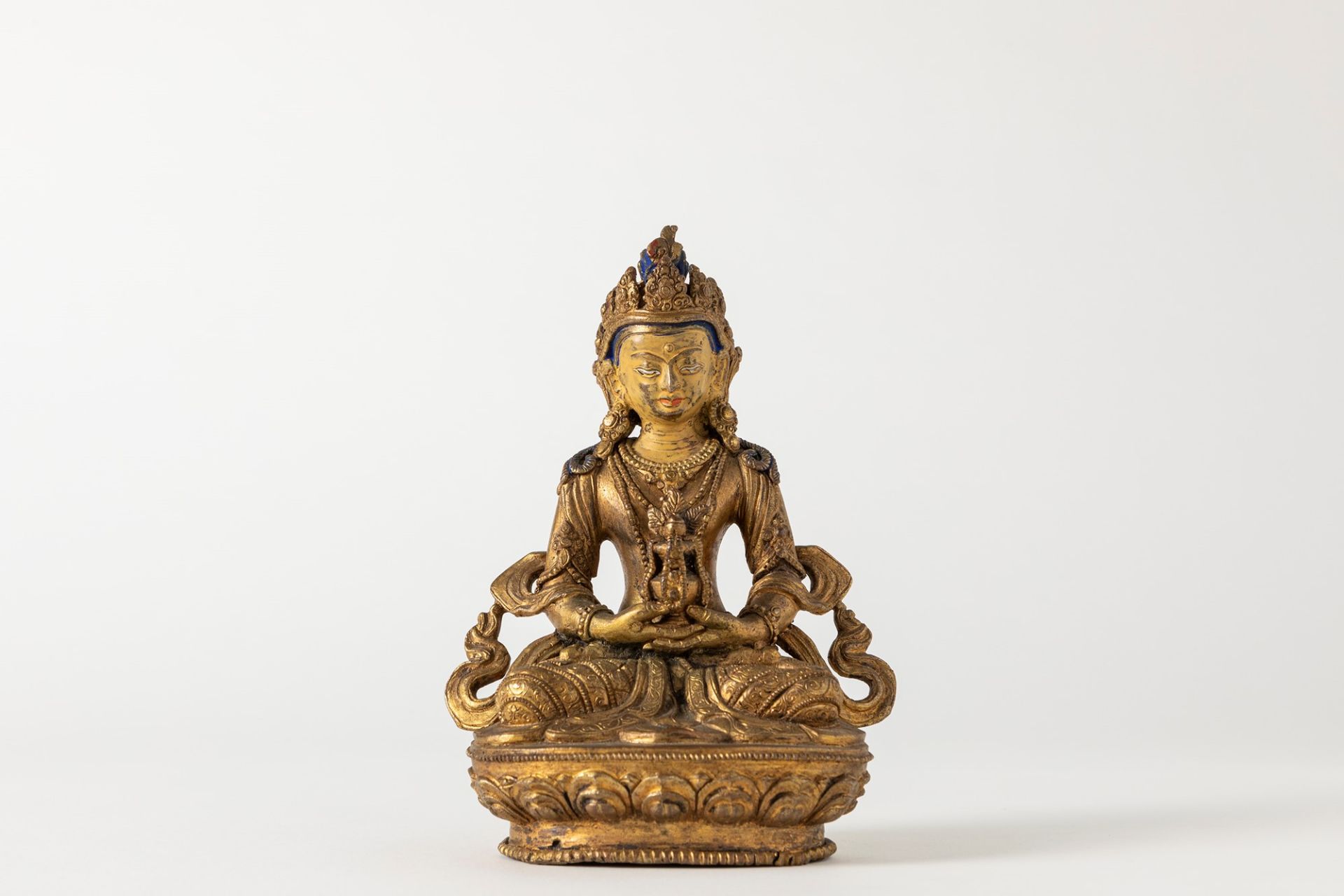 A gilt bronze Amitayus. China, 18/19th century