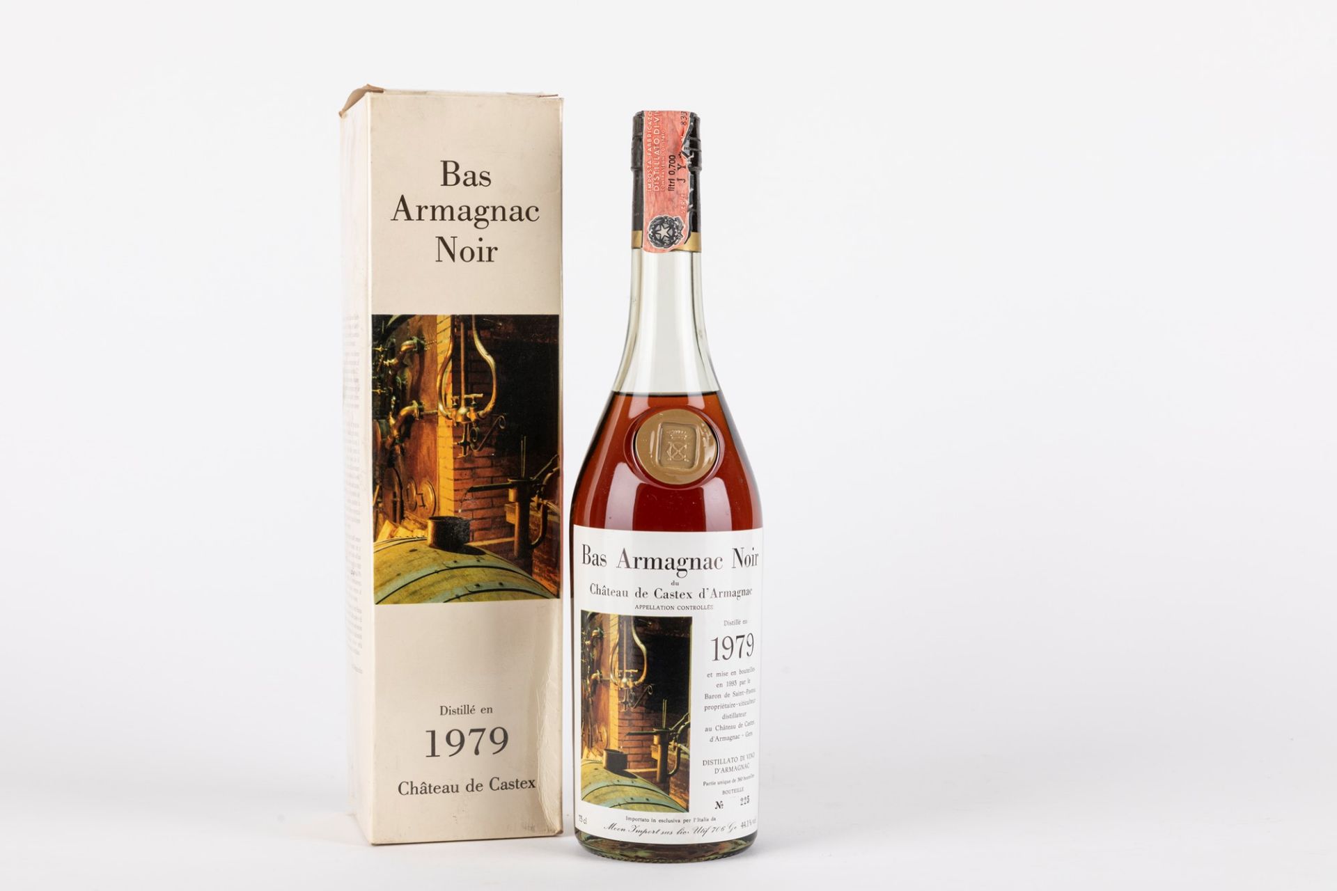 France - Cognac / Chateau de Castex d'Armagnac Bas Armagnac Noir (Moon Import) 1979