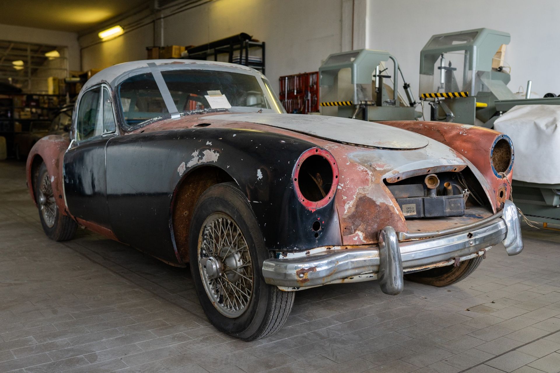 1957 MG MGA Coupé (MG)