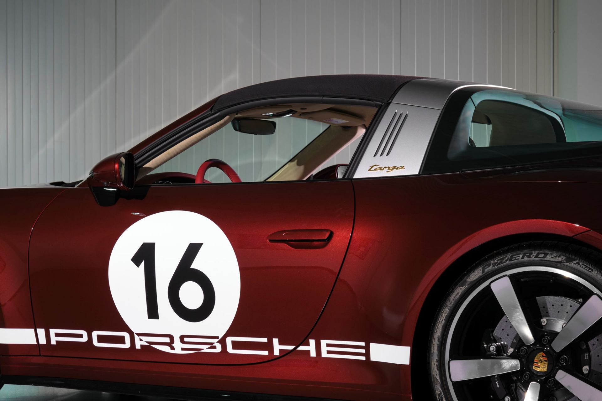 2021 Porsche 911 Targa 4S Heritage Design Edition (Porsche) - Image 18 of 23