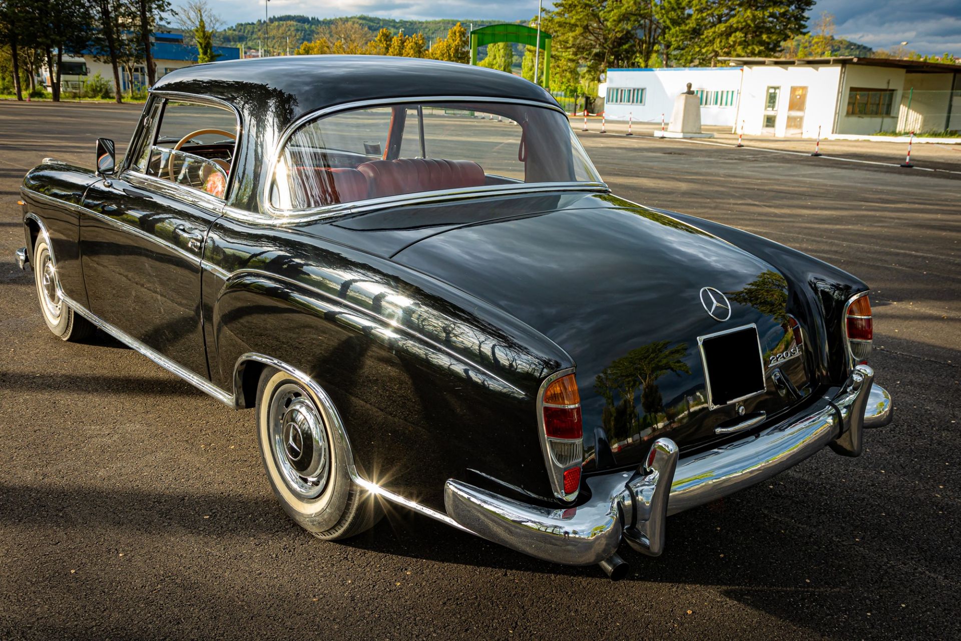 1959 Mercedes-Benz 220 SE Coupé (Mercedes-Benz) - Image 5 of 16