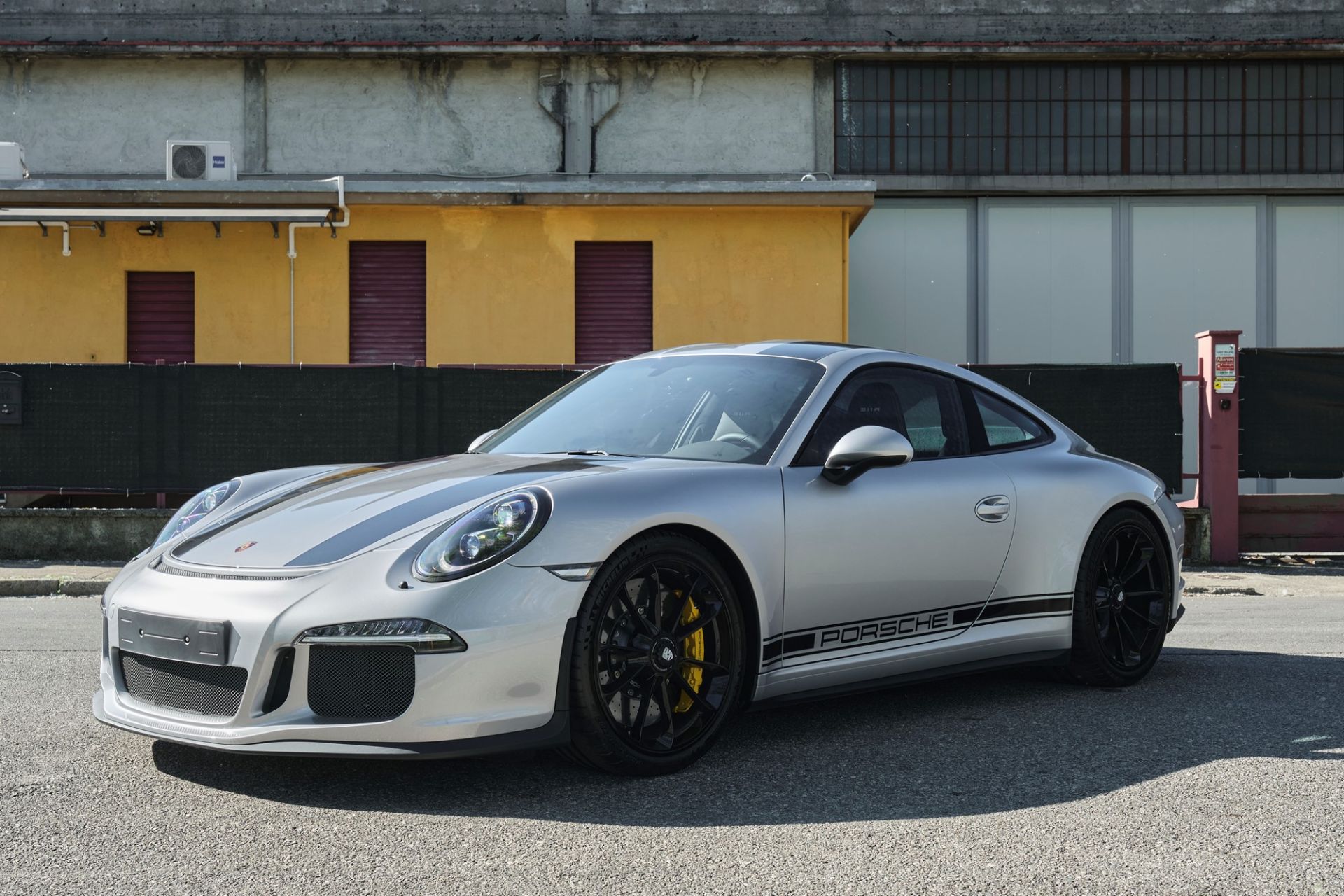 2016 Porsche 991 R (Porsche)