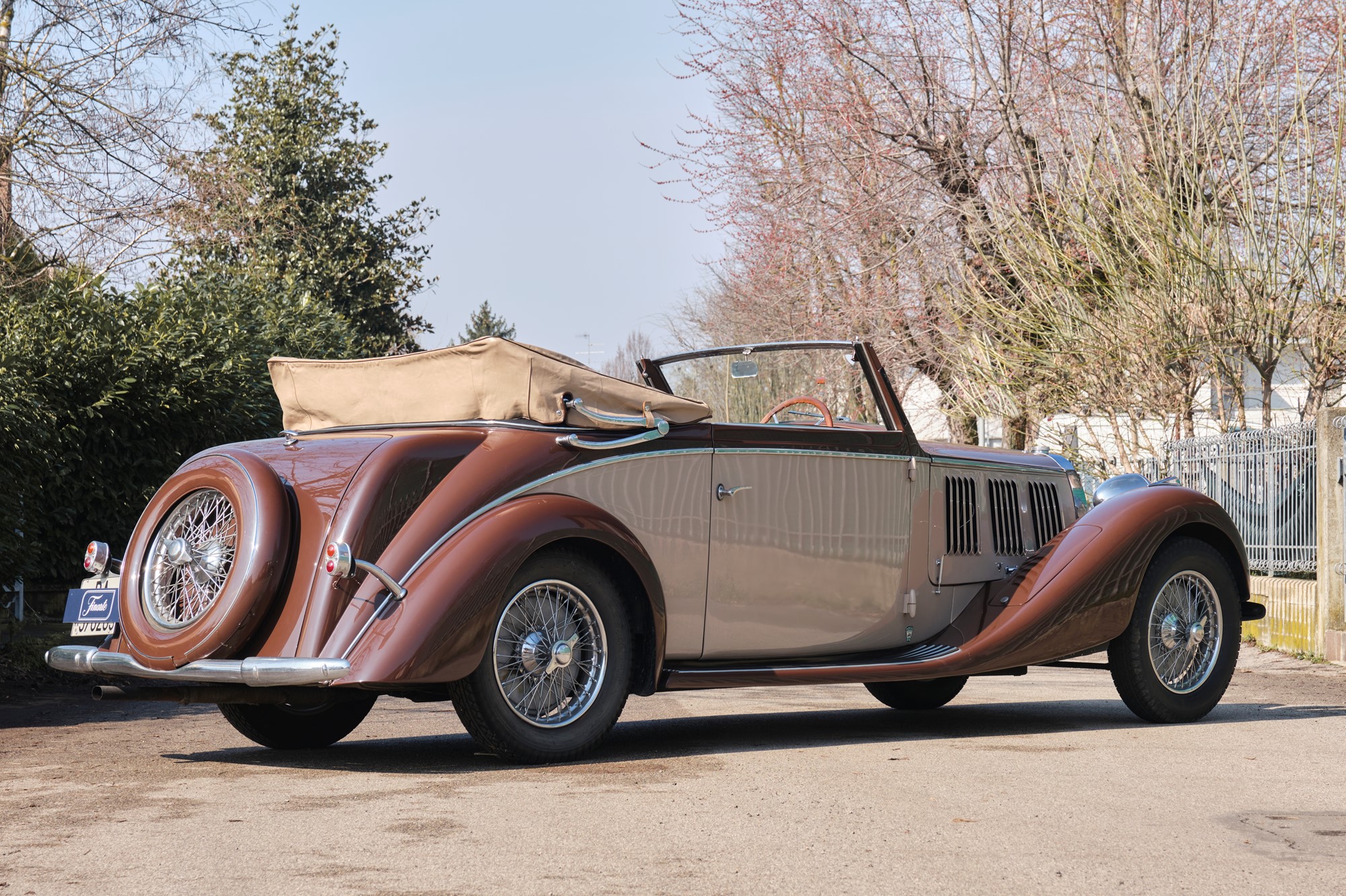 1936 Bugatti 57 cabriolet (Graber) - Image 4 of 13