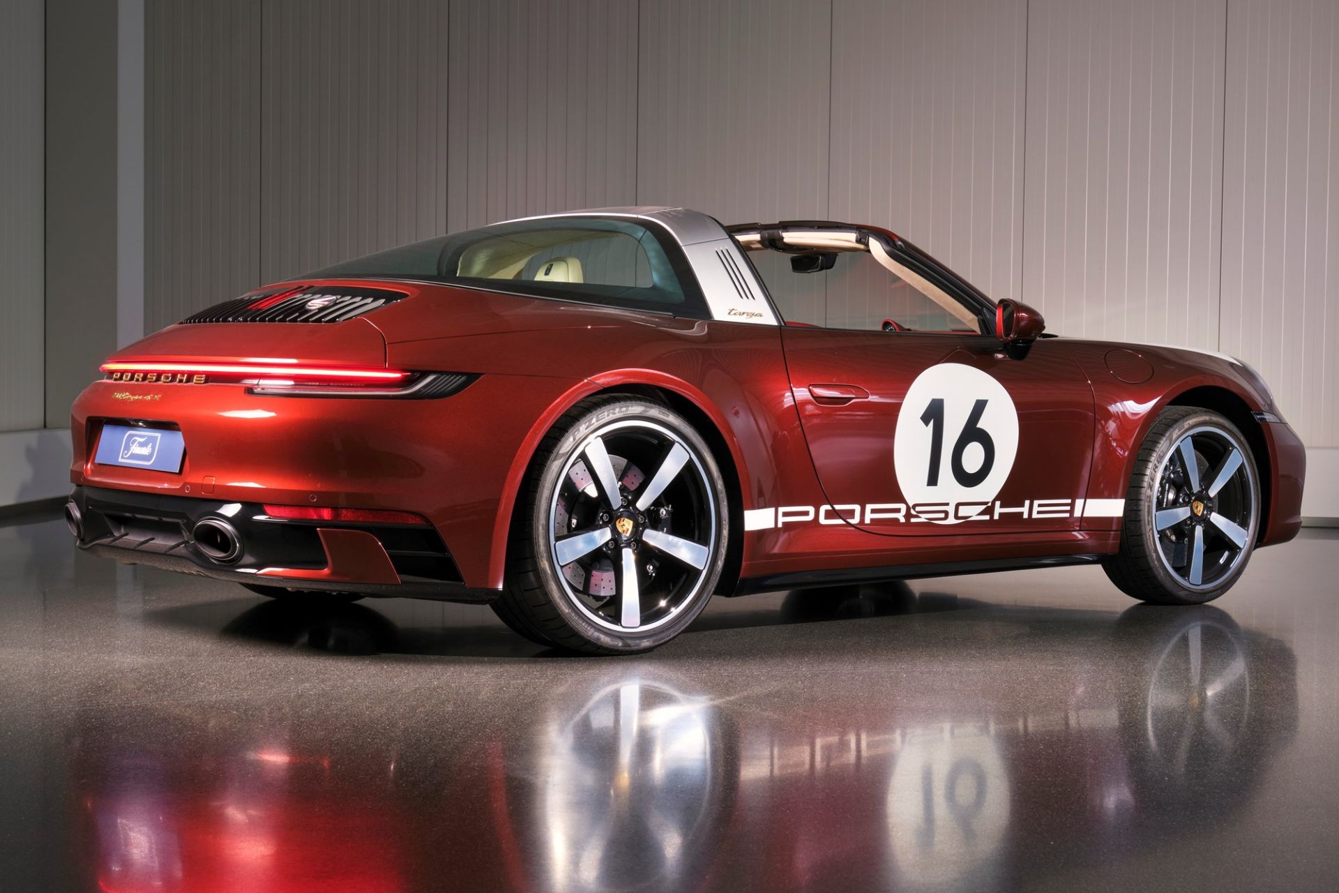 2021 Porsche 911 Targa 4S Heritage Design Edition (Porsche) - Image 4 of 23