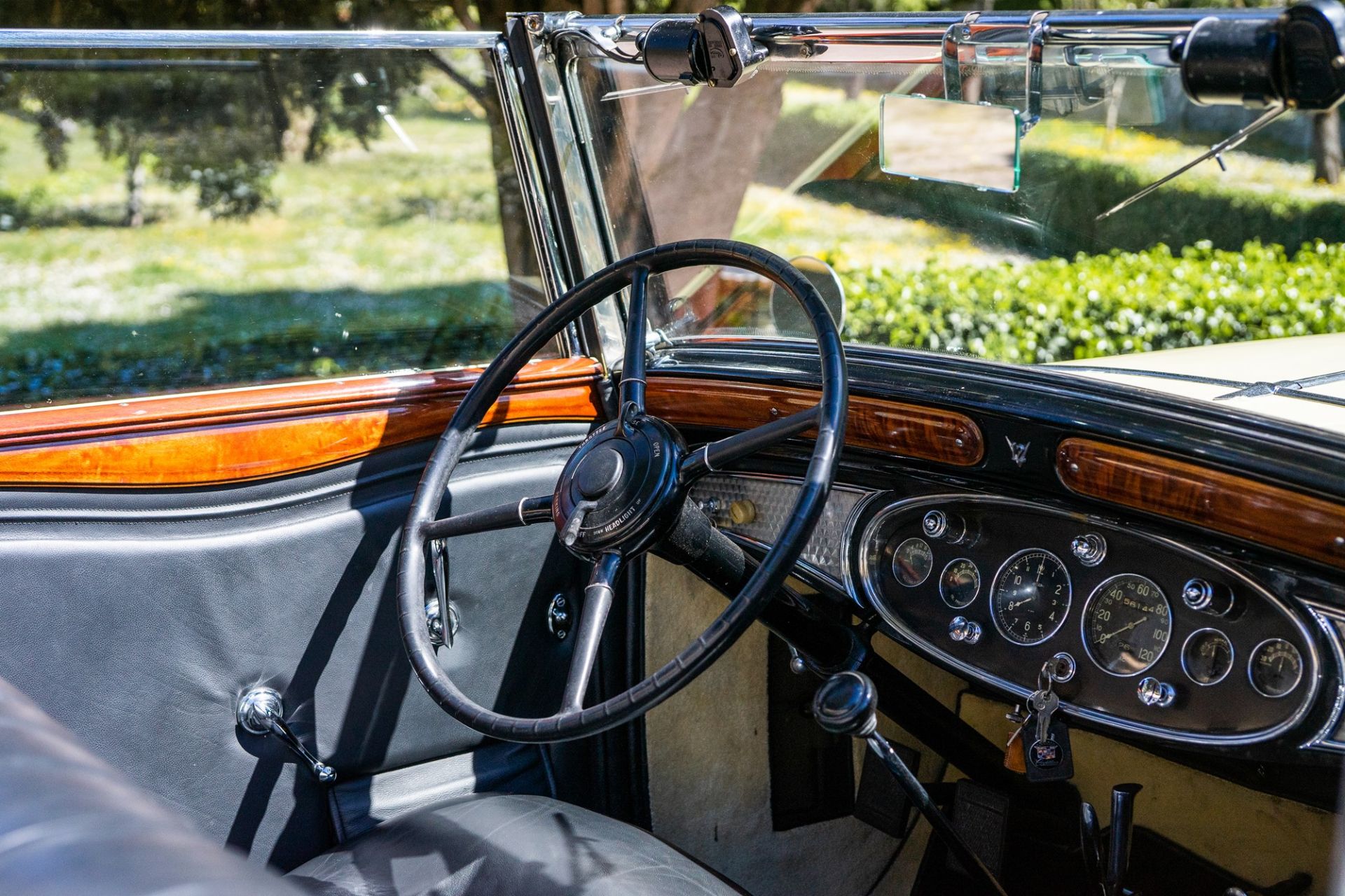 1931 Cadillac V-12 (Fleetwood) - Image 15 of 18