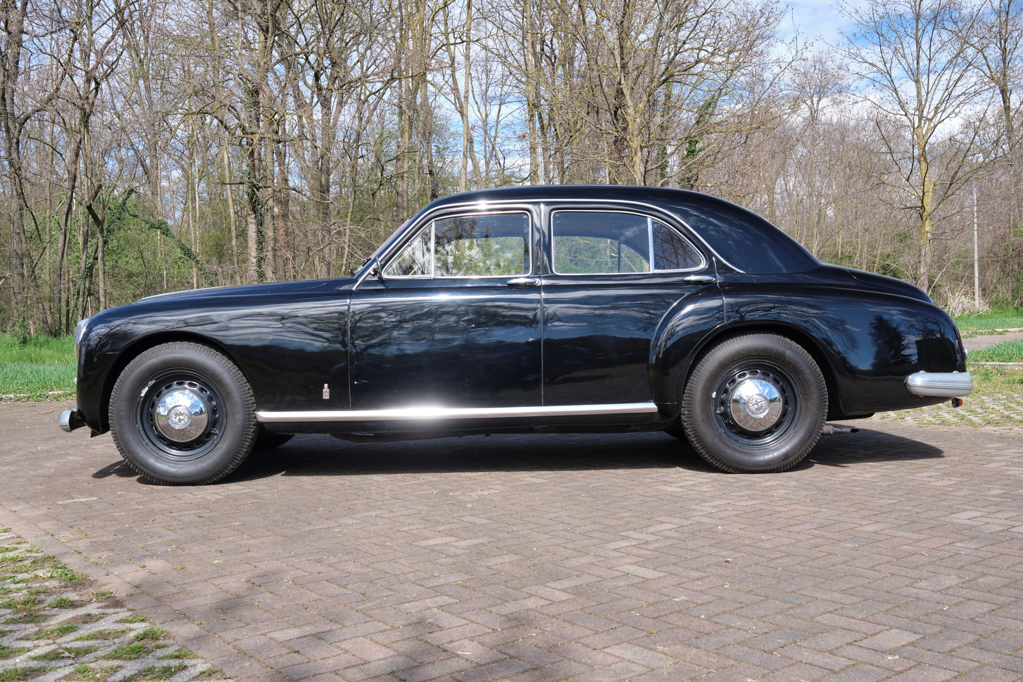 1949 Alfa Romeo 6C 2500 Sport (Pinin Farina) - Image 8 of 14