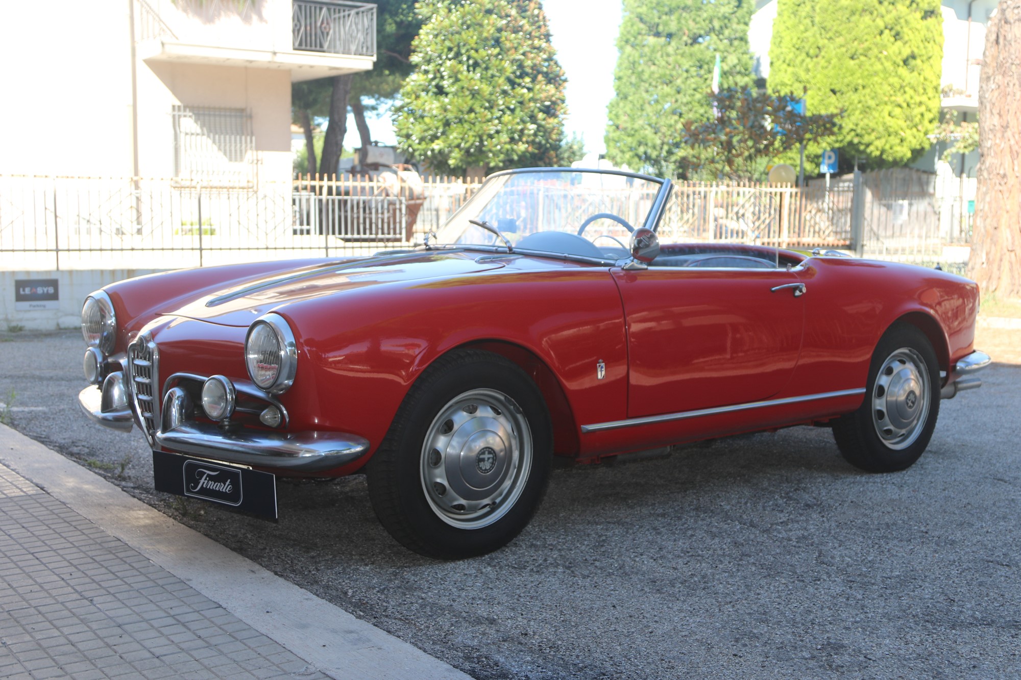 1957 Alfa Romeo Giulietta spider veloce (Pinin Farina) - Image 4 of 15