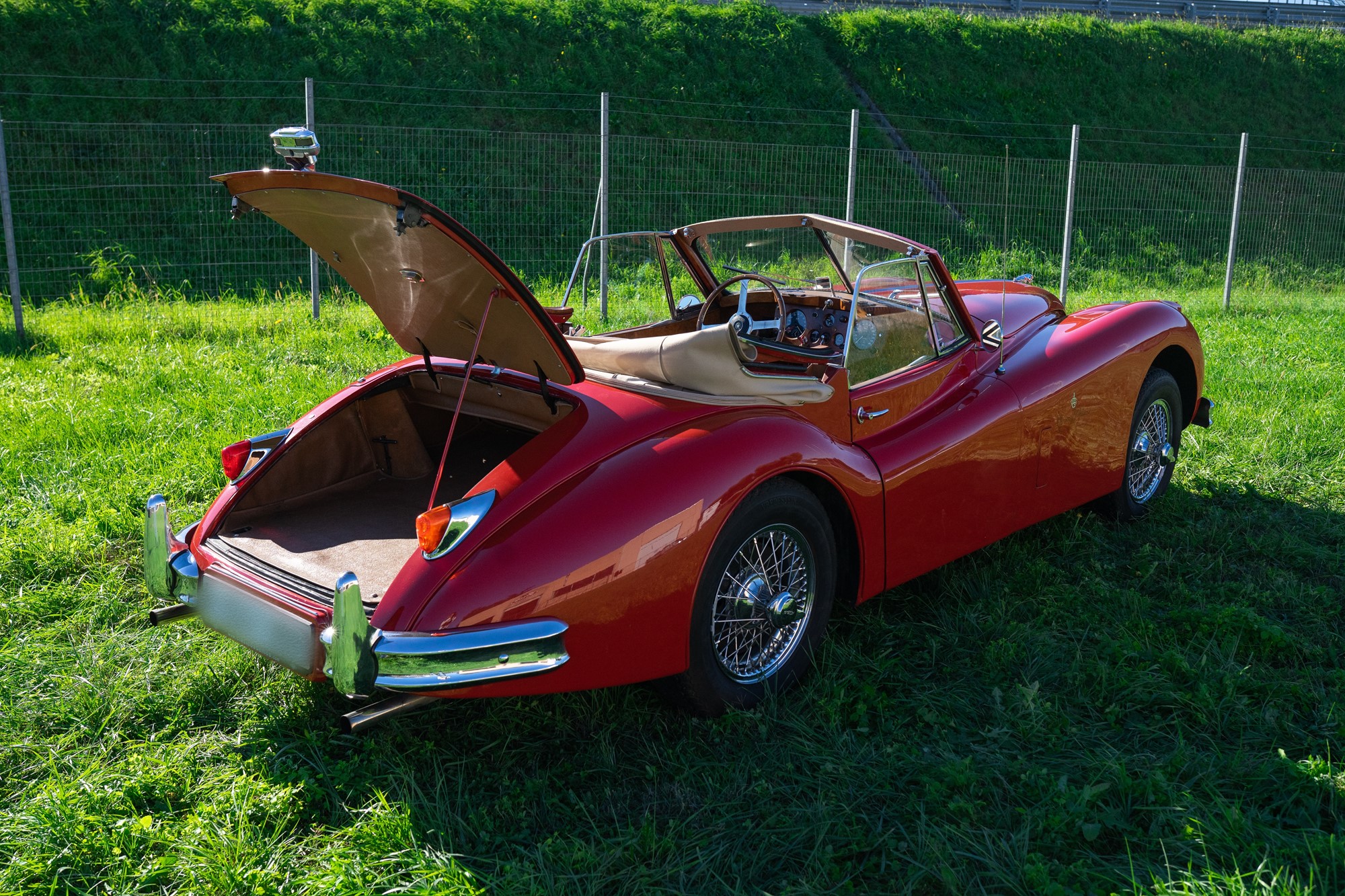 1957 Jaguar XK 140 - Image 6 of 20