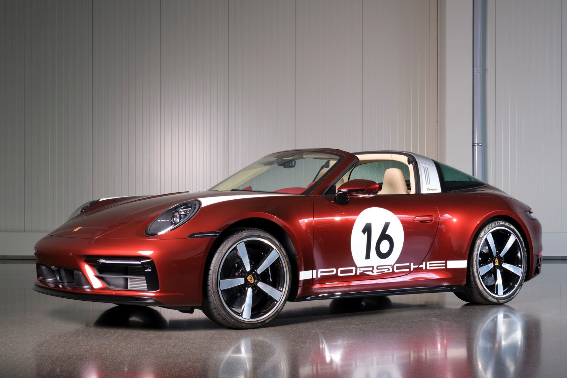 2021 Porsche 911 Targa 4S Heritage Design Edition (Porsche)