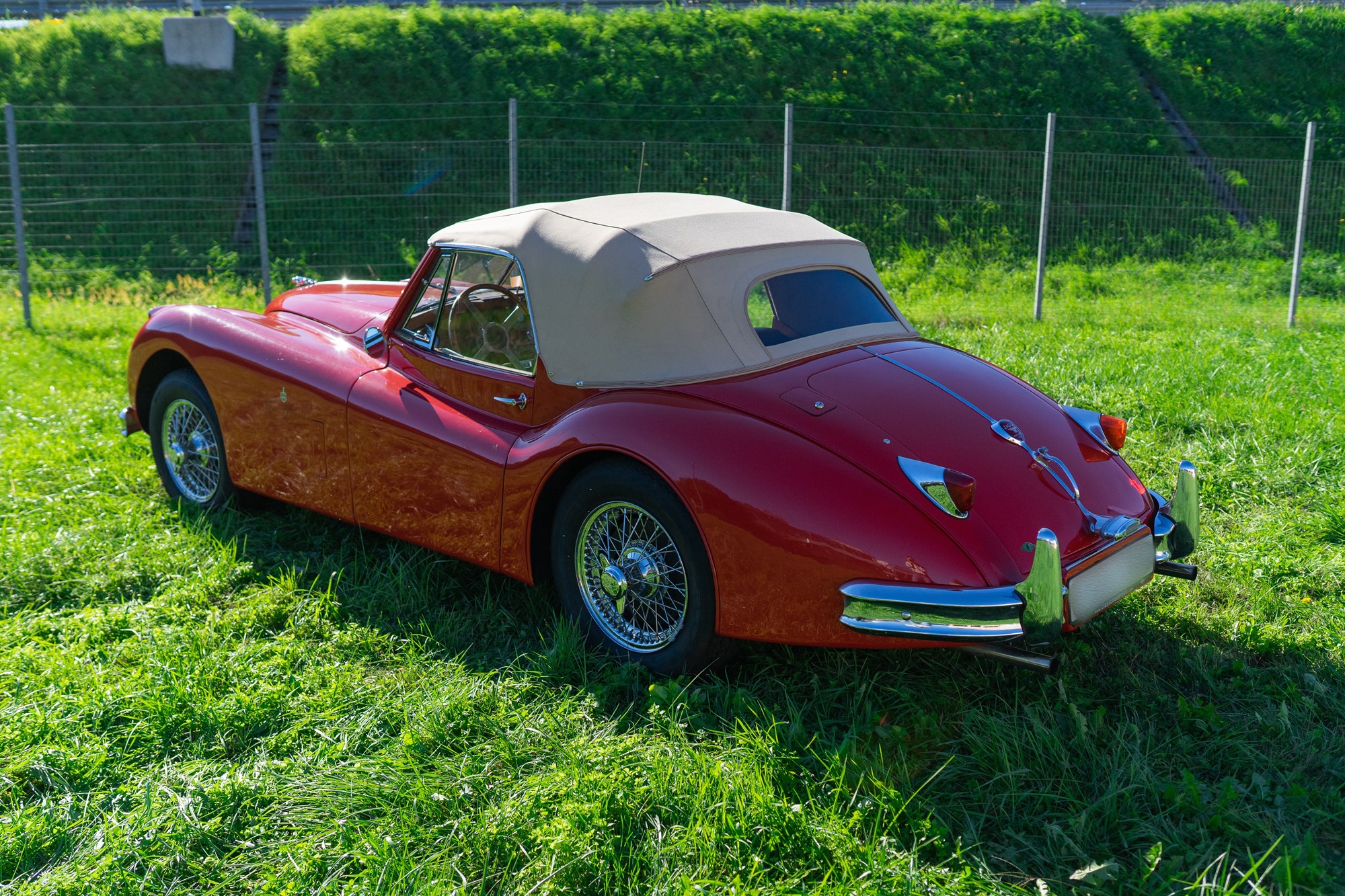 1957 Jaguar XK 140 - Image 17 of 20