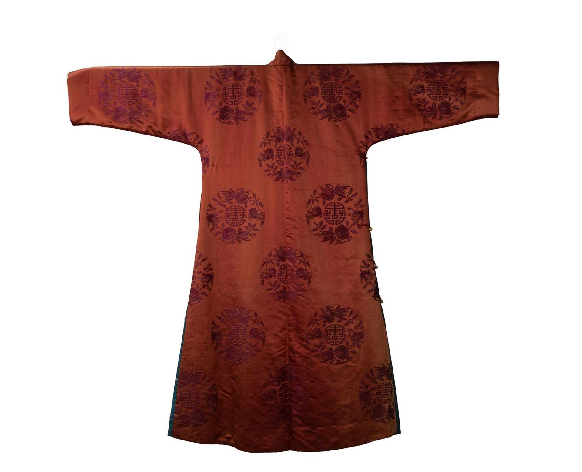 A silk winter robe. China, late Qing dynasty - Bild 2 aus 2