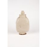 A white glaze flask. China, 19th c.
