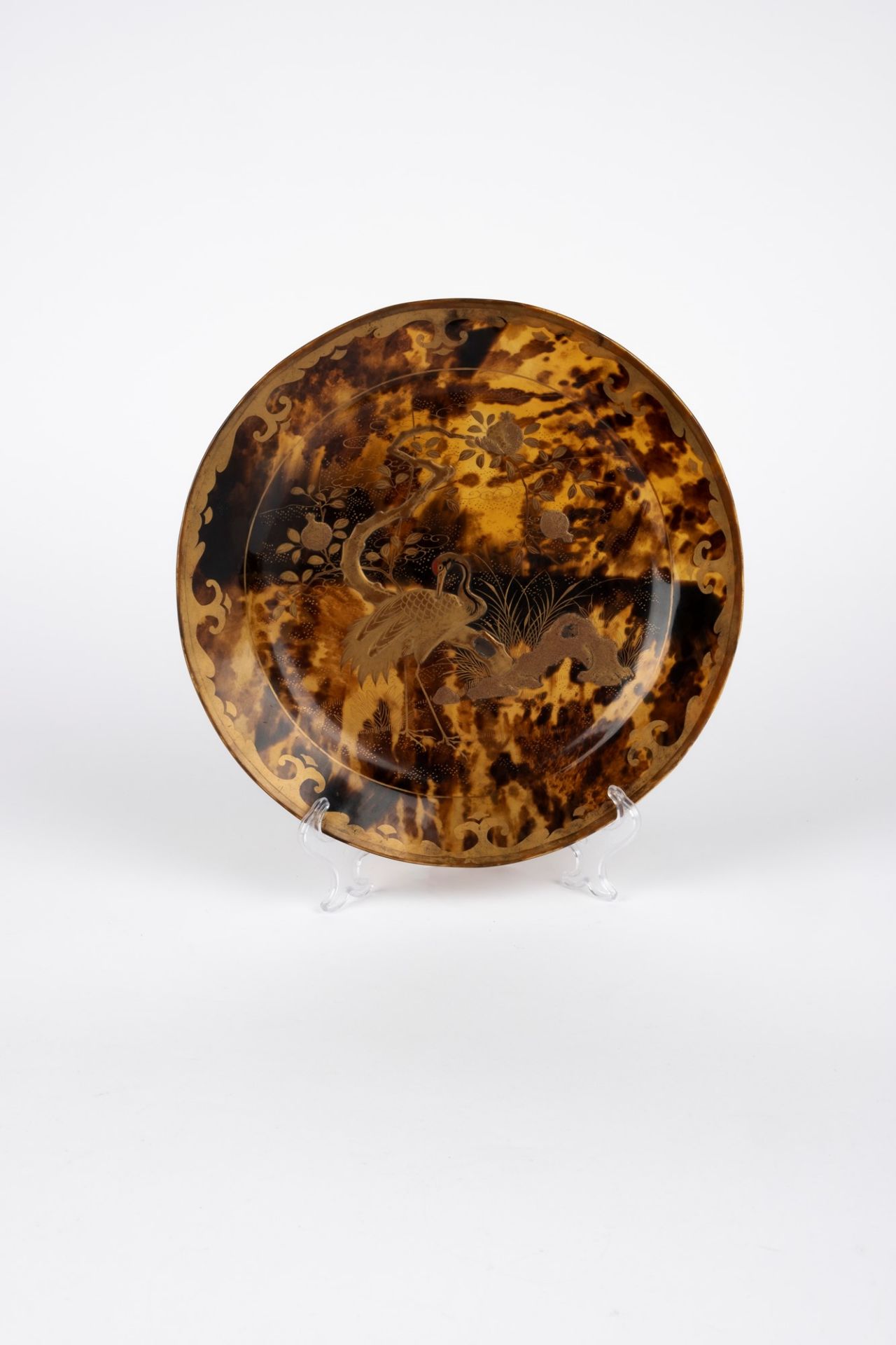 ☼A tortoiseshell enamelled plate. Japan, Meiji Period (1868-1912)