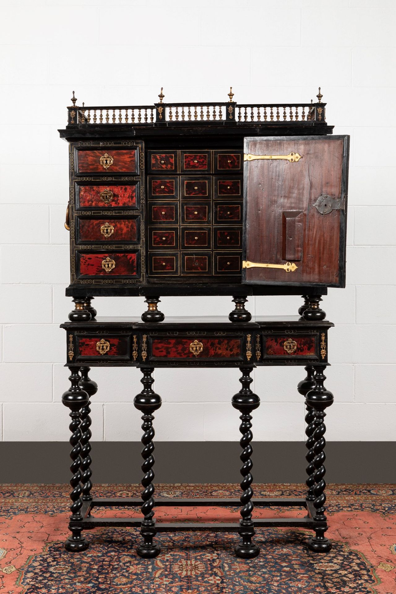 Cabinet of architectural form. Spain, 17th century - Image 2 of 2