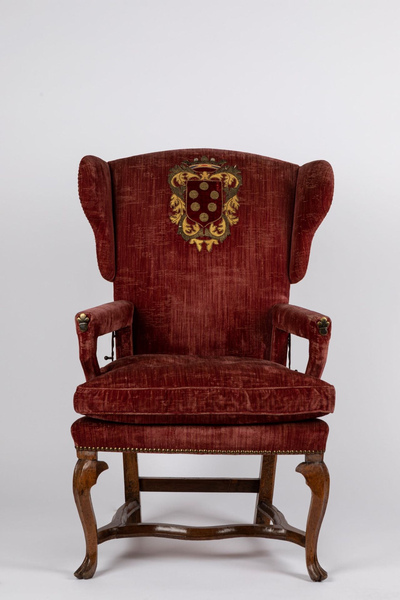 A walnut reclining armchair, Veneto, 18th c.