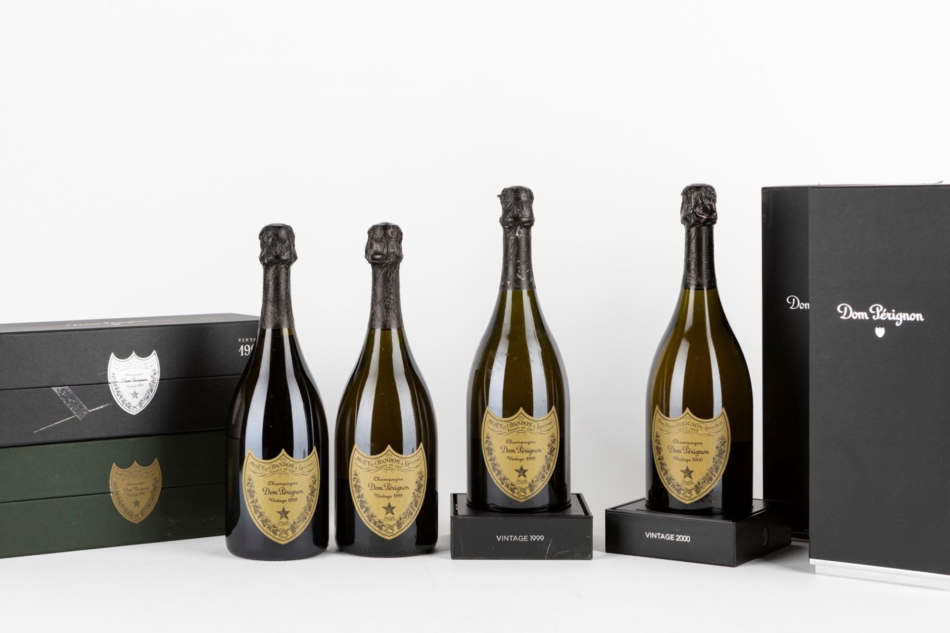 France - Champagne / Dom Perignon 1998-2000 (4 BT)