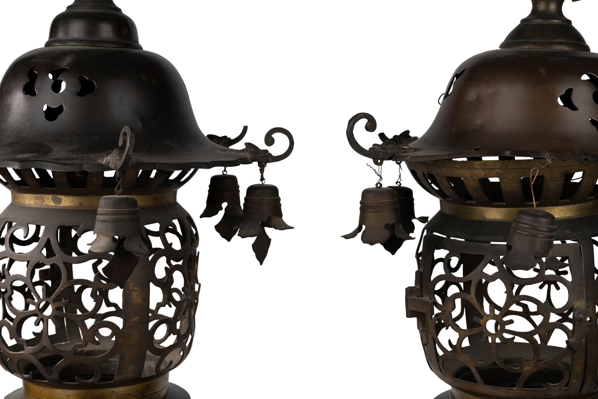Two metal lamps, China, early 20th century - Image 2 of 3