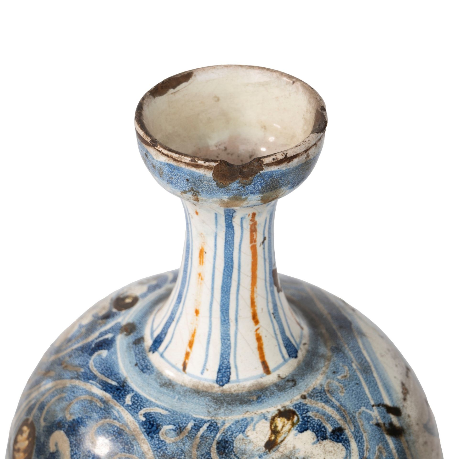 Polychrome majolica bottle, Caltagirone, 17th century - Image 4 of 5