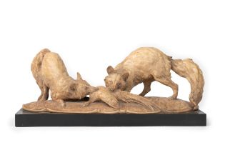 Guido Cacciapuoti (Napoli 1892-1953) - Terracotta sculpture representing two foxes fighting, first