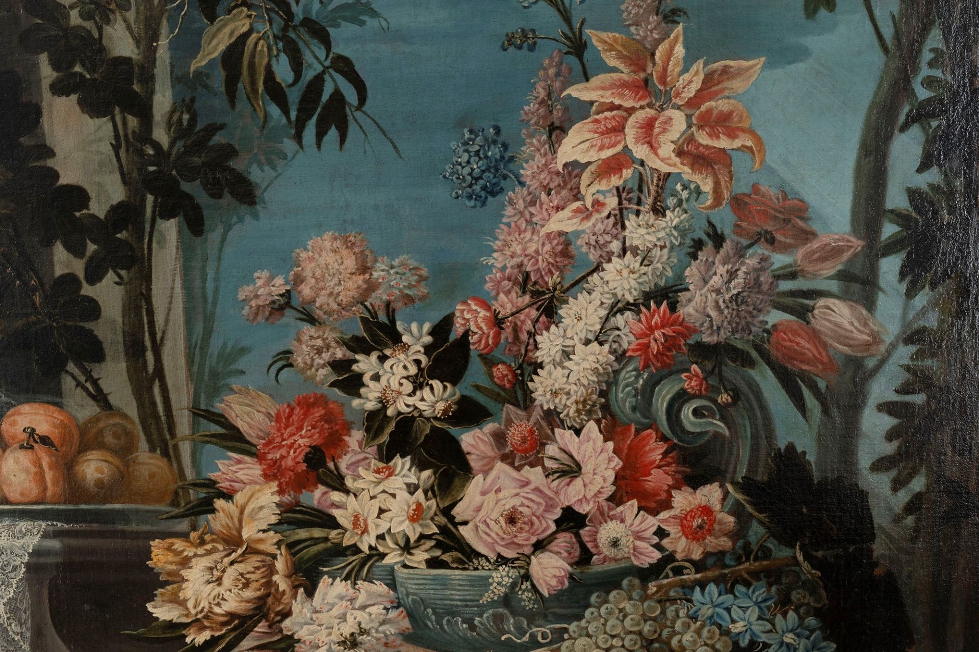 Lombard School, XVIII century - Flowers and fruit in an Italian garden with bunnies and parrots - Image 8 of 8