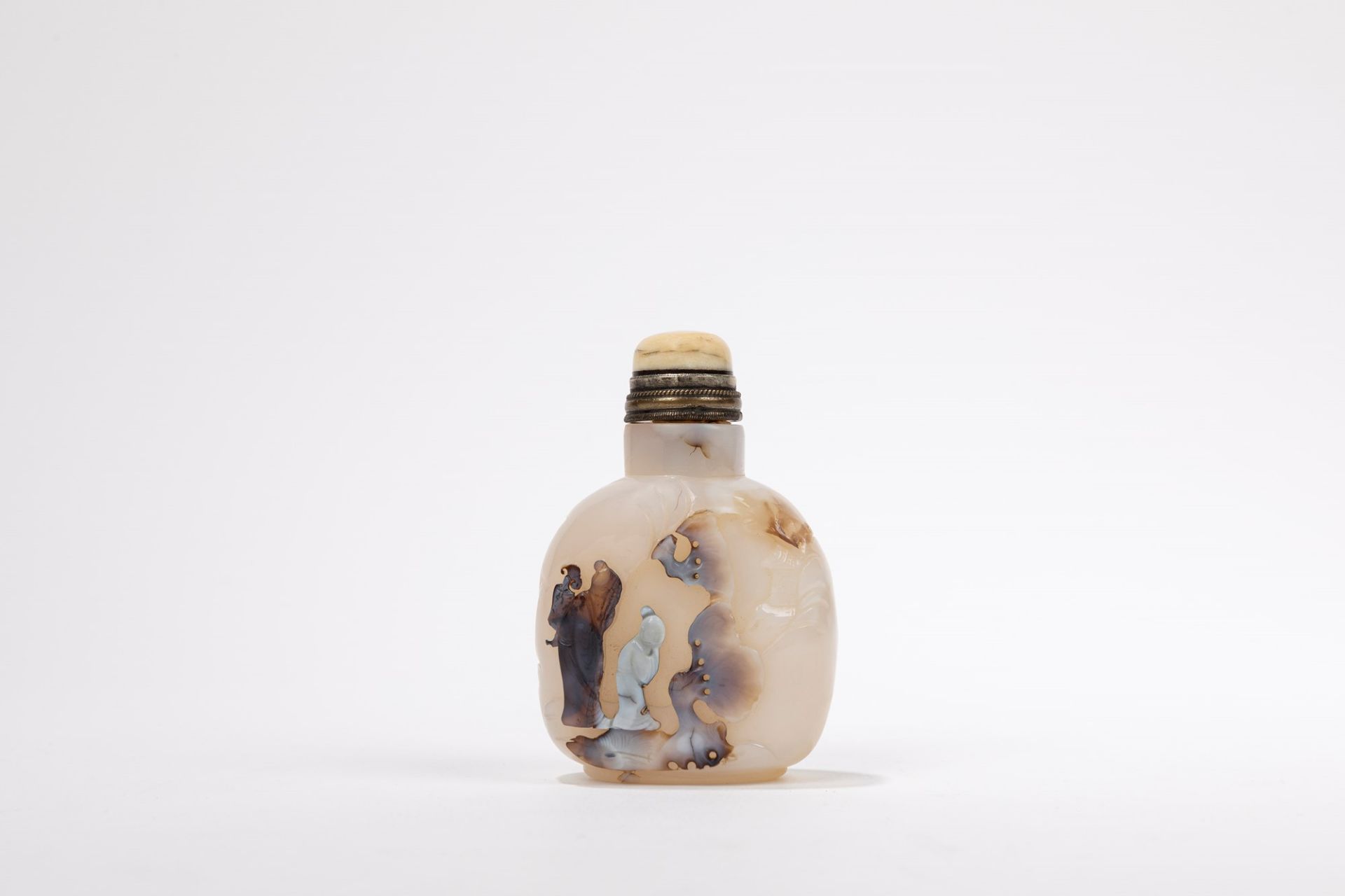 A ROCK CRYSTAL SNUFF BOTTLE, China, Qing dynasty, 19th century - Image 2 of 2