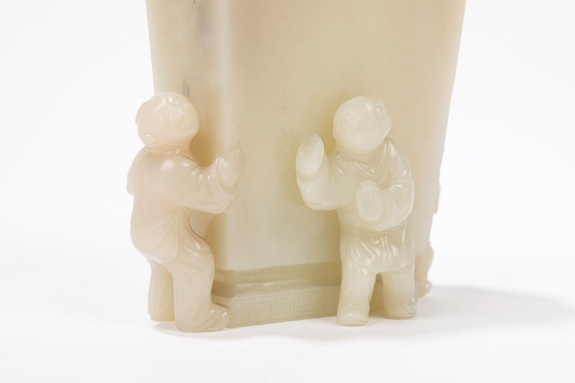 A WHITE JADE CARVED BOYS VASE AND COVER, China, Qing dynasty, 19th century - Image 6 of 7
