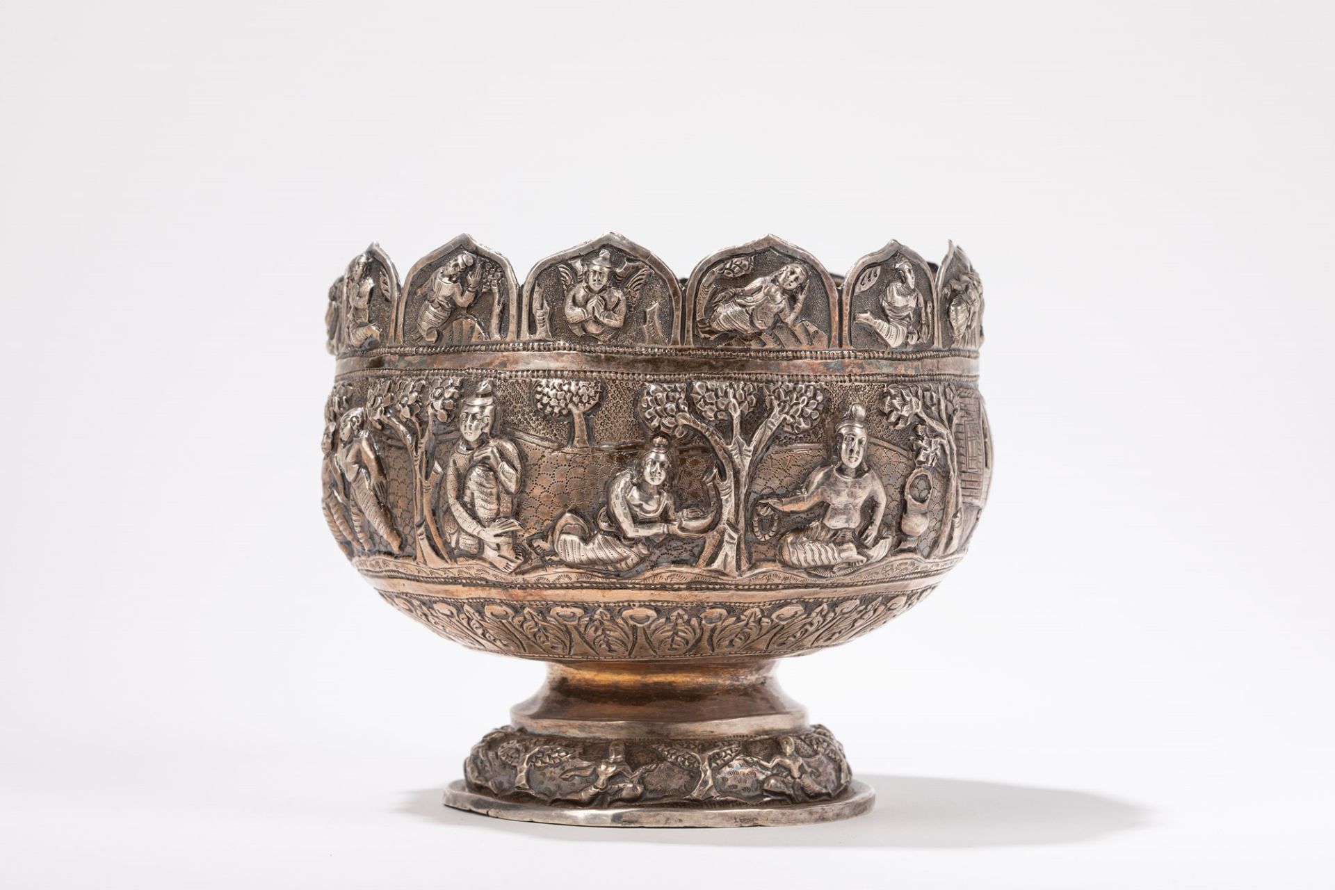 A SILVER CUP, Burma, 19th century - Image 2 of 4
