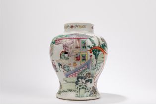 A FAMILLE ROSE PORCELAIN VASE, China, early 20th century
