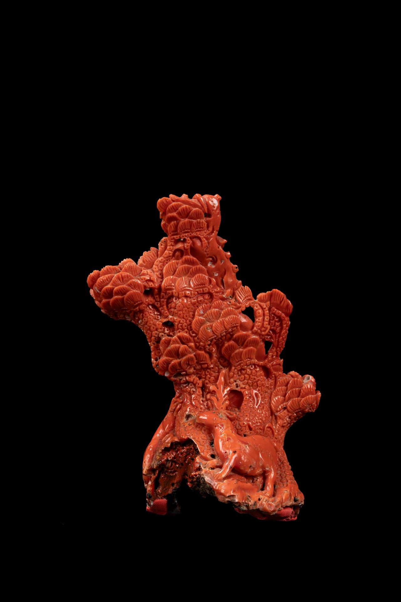 A CORAL FIGURE, China, first half 20th century - Image 2 of 2