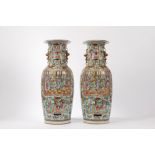 A PAIR OF PORCELAIN LARGE VASES, China, Qing dynasty, late 19th century