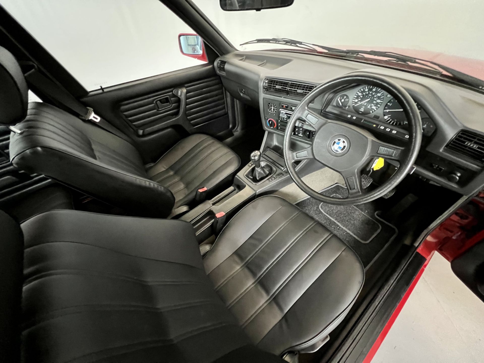 BMW 316i - Image 19 of 37