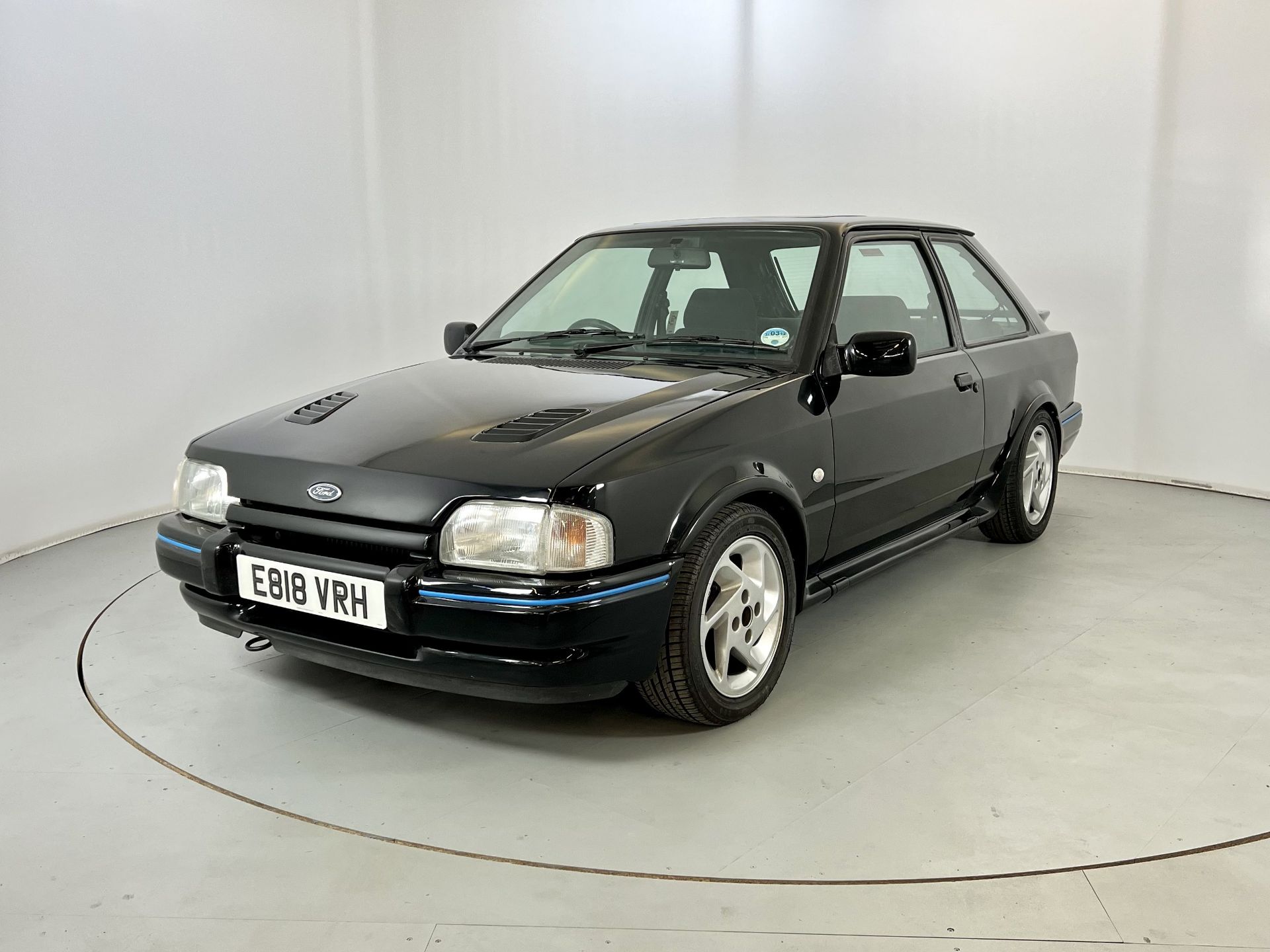 Ford Escort RS Turbo - Image 3 of 29