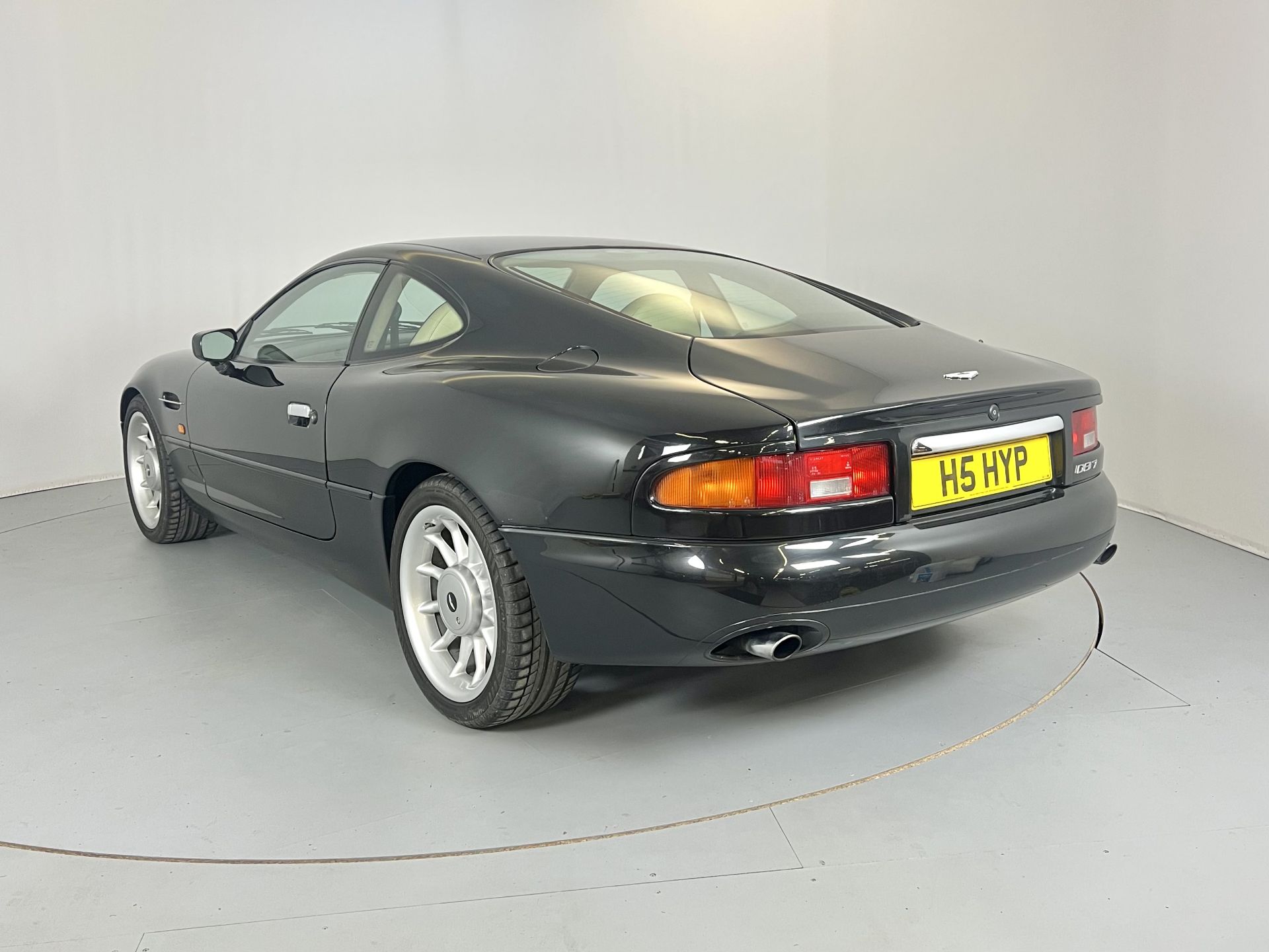 Aston Martin DB7 - Image 7 of 29