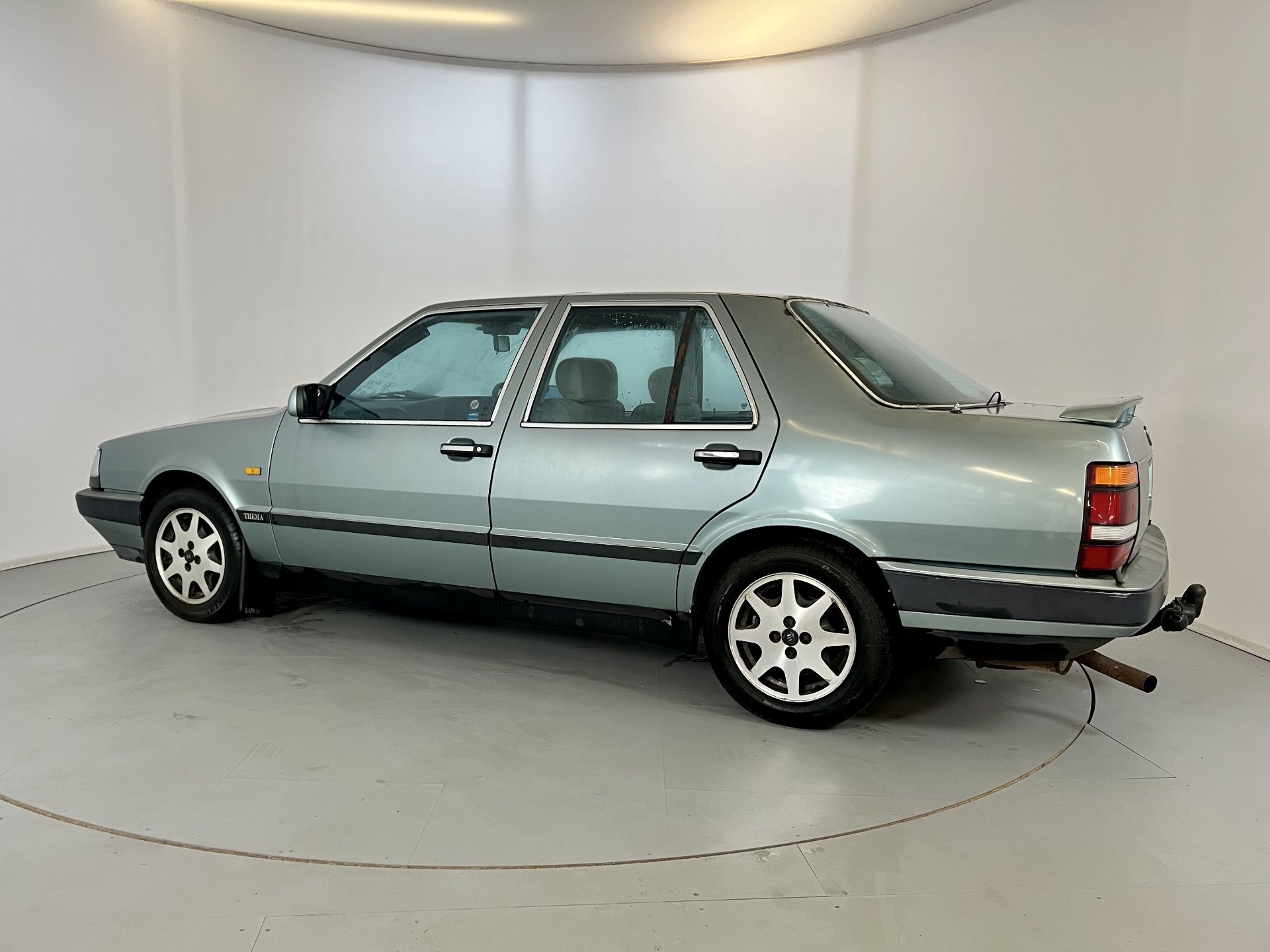 Lancia Thema LX Turbo - Image 6 of 32