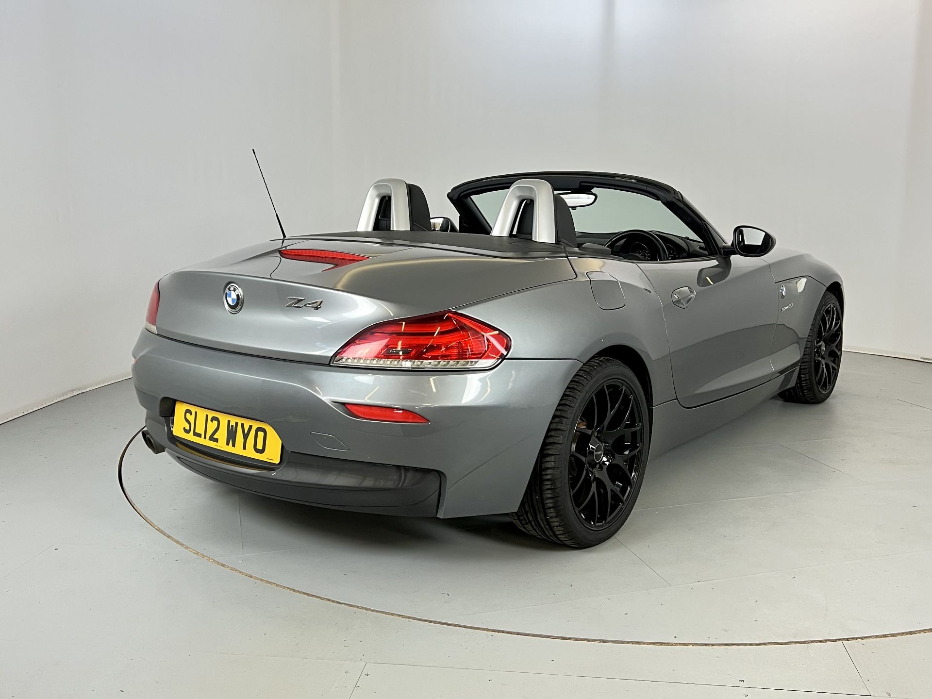 BMW Z4 - Image 9 of 27